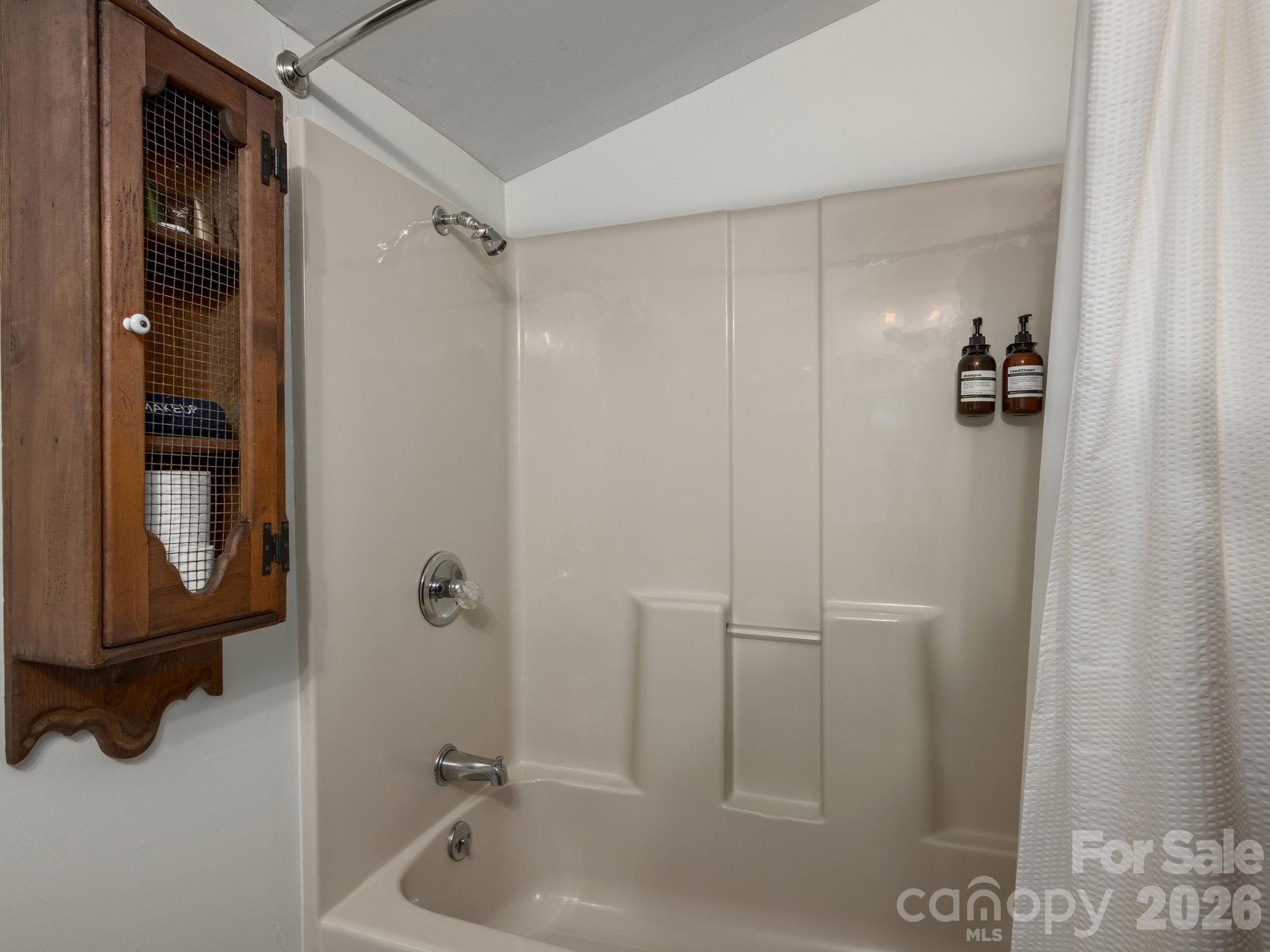 375 Daly Drive Property Photo 24