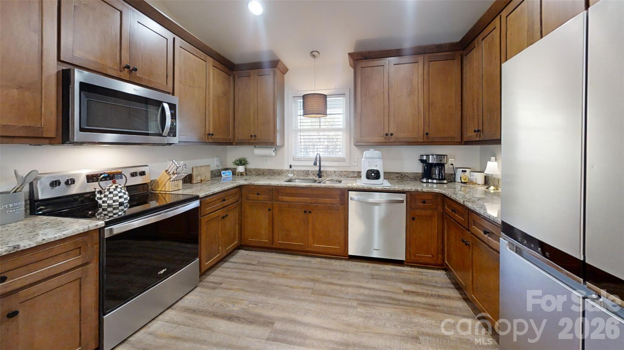 3923 Ritchie Road Property Photo 8