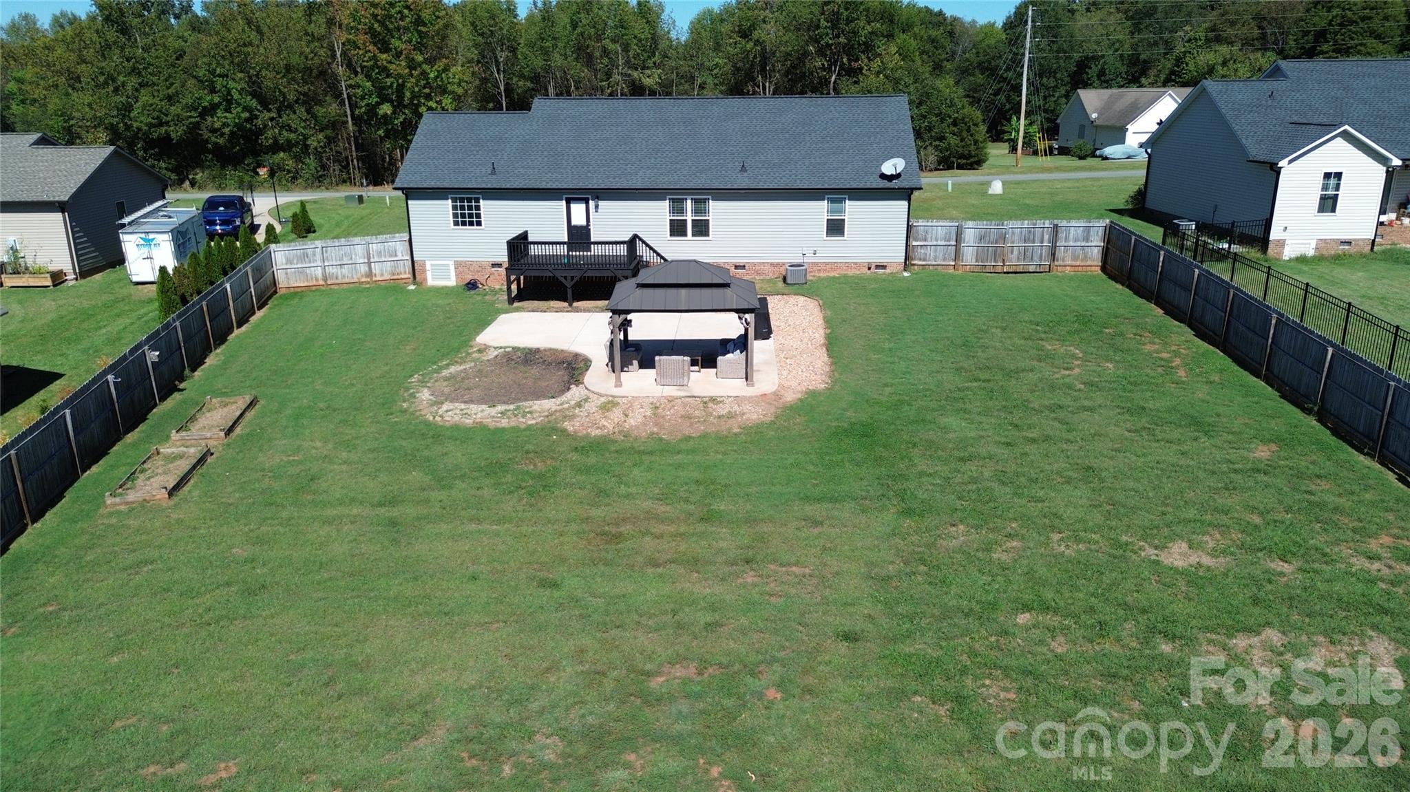 3923 Ritchie Road Property Photo 21