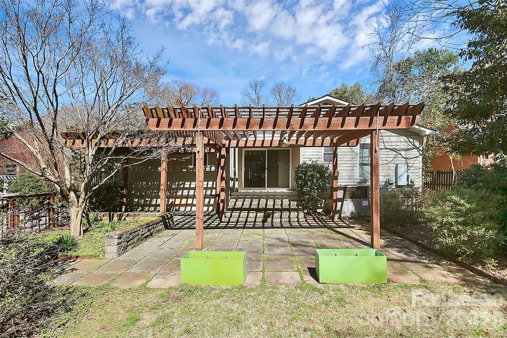 1326 Pinecrest Avenue Property Photo 30