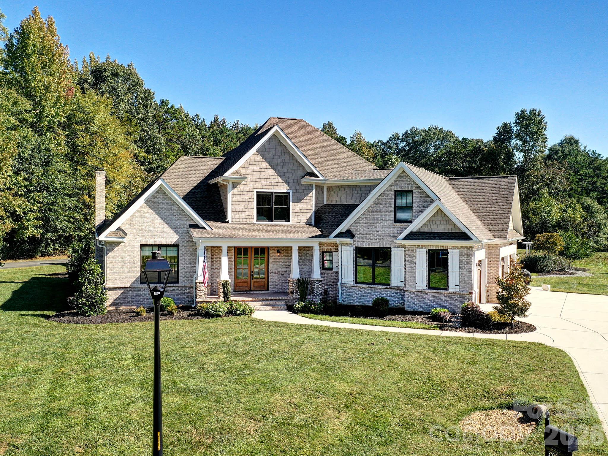 8833 Kerns Meadow Lane Property Photo 1