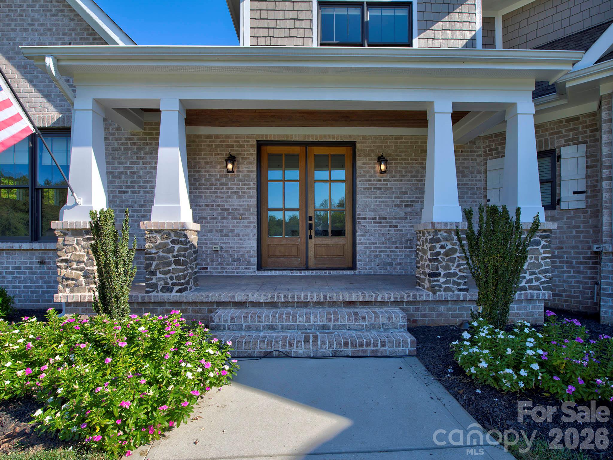8833 Kerns Meadow Lane Property Photo 2