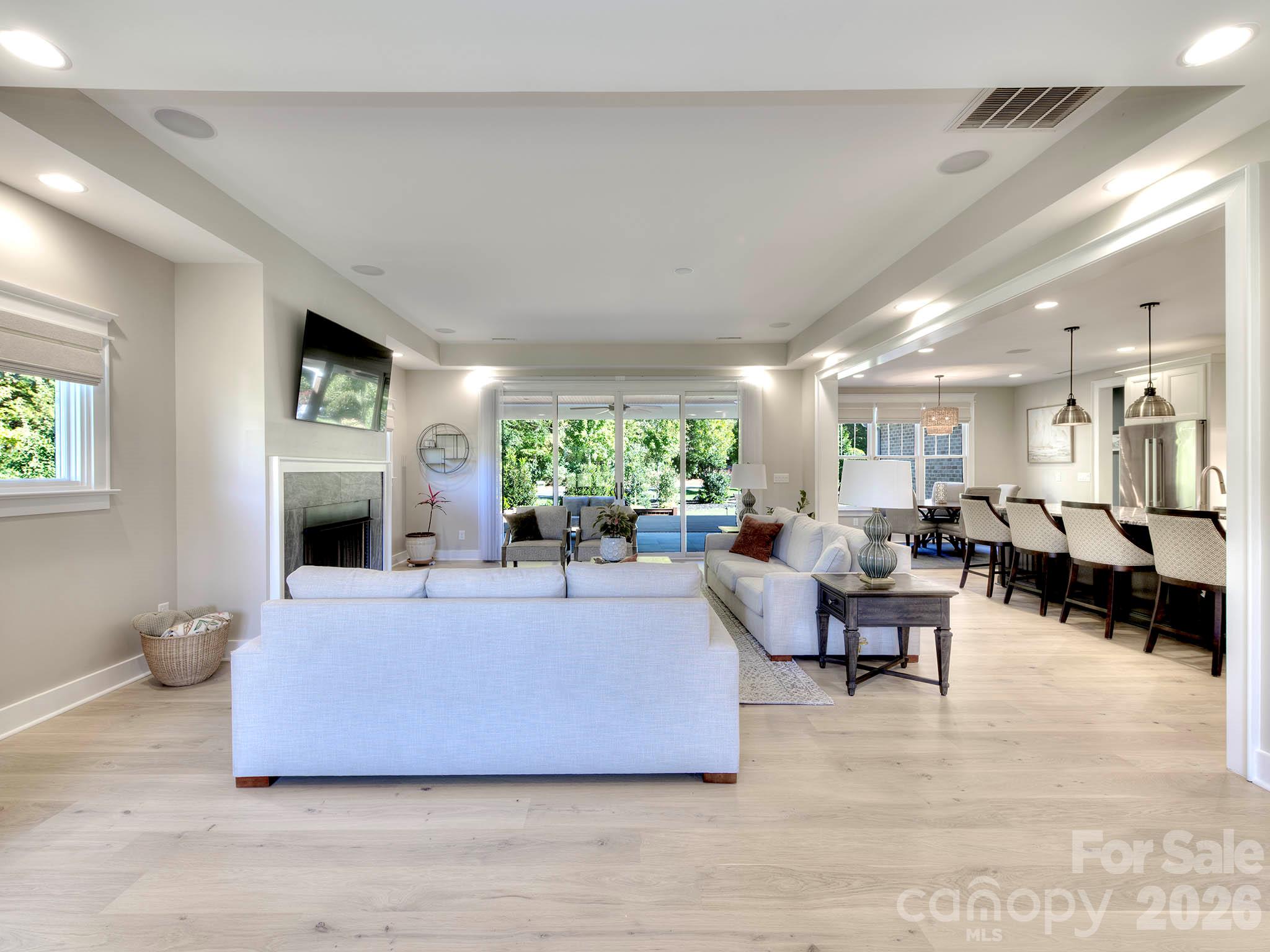 8833 Kerns Meadow Lane Property Photo 10