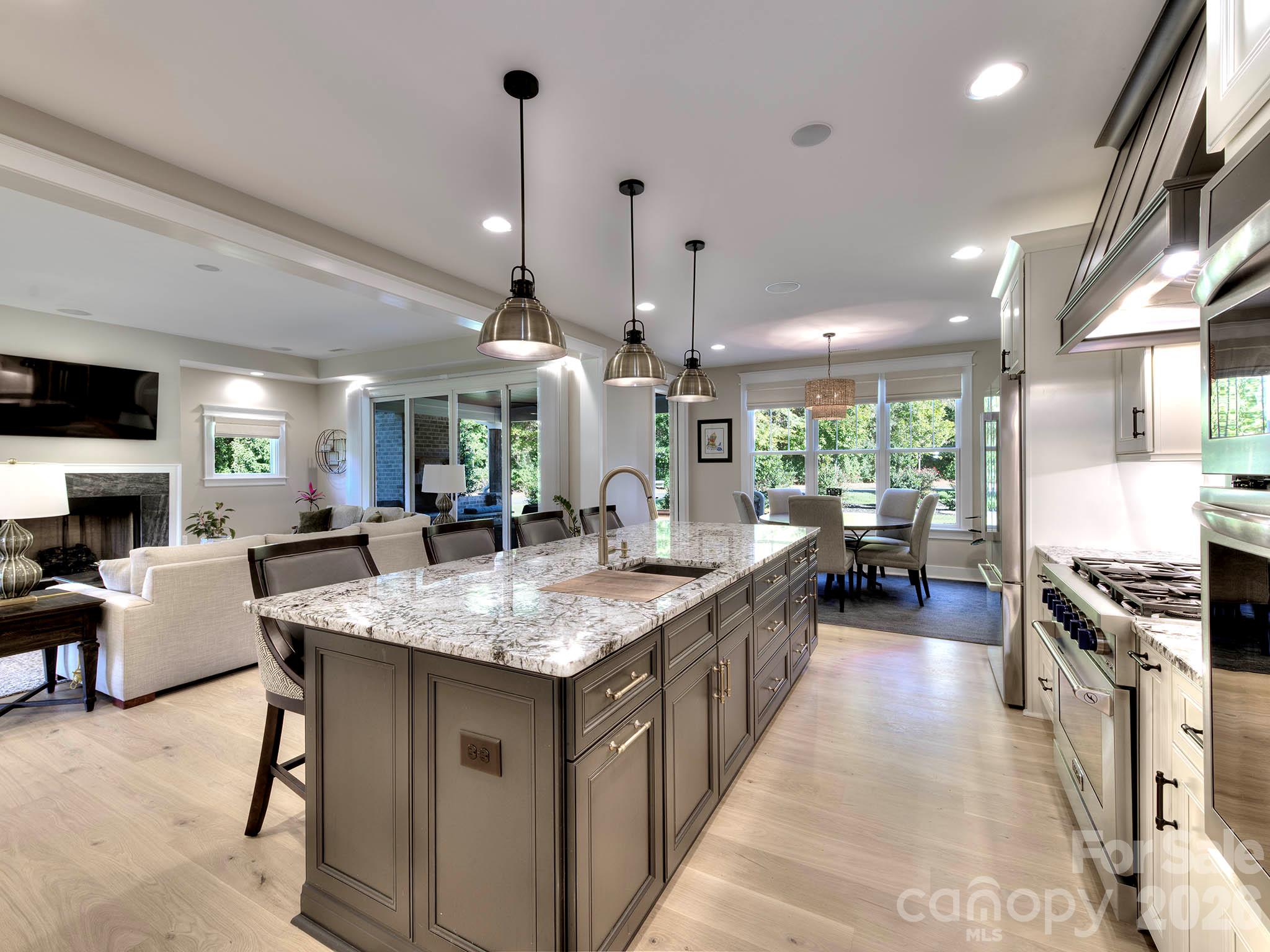 8833 Kerns Meadow Lane Property Photo 13