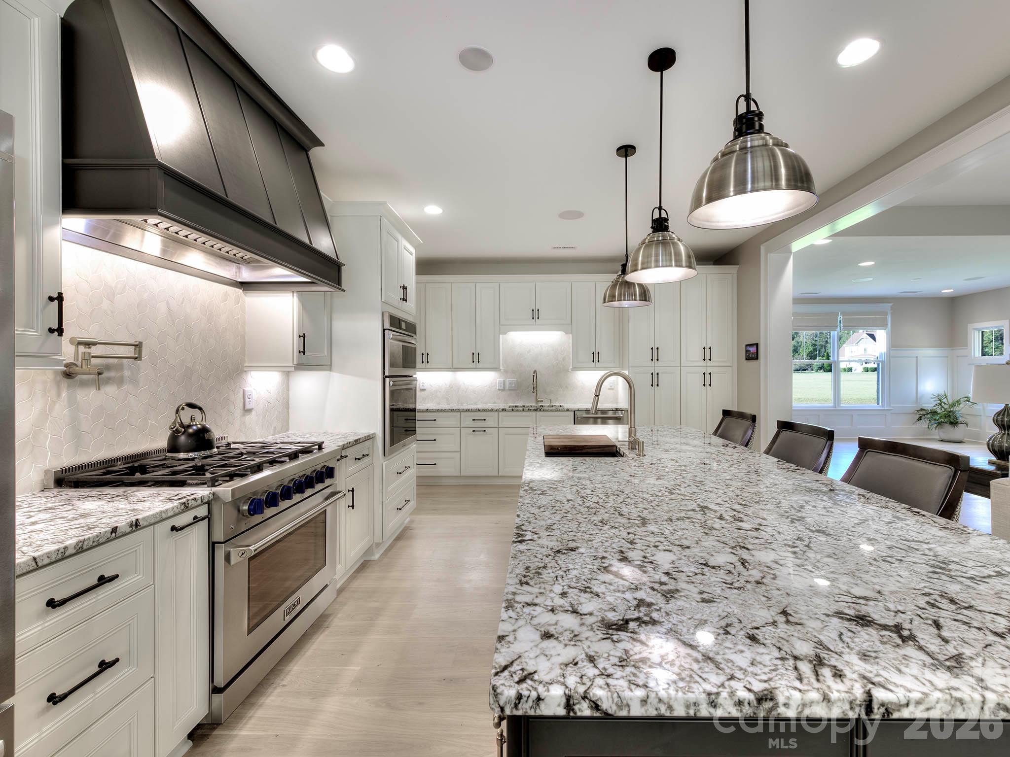 8833 Kerns Meadow Lane Property Photo 14