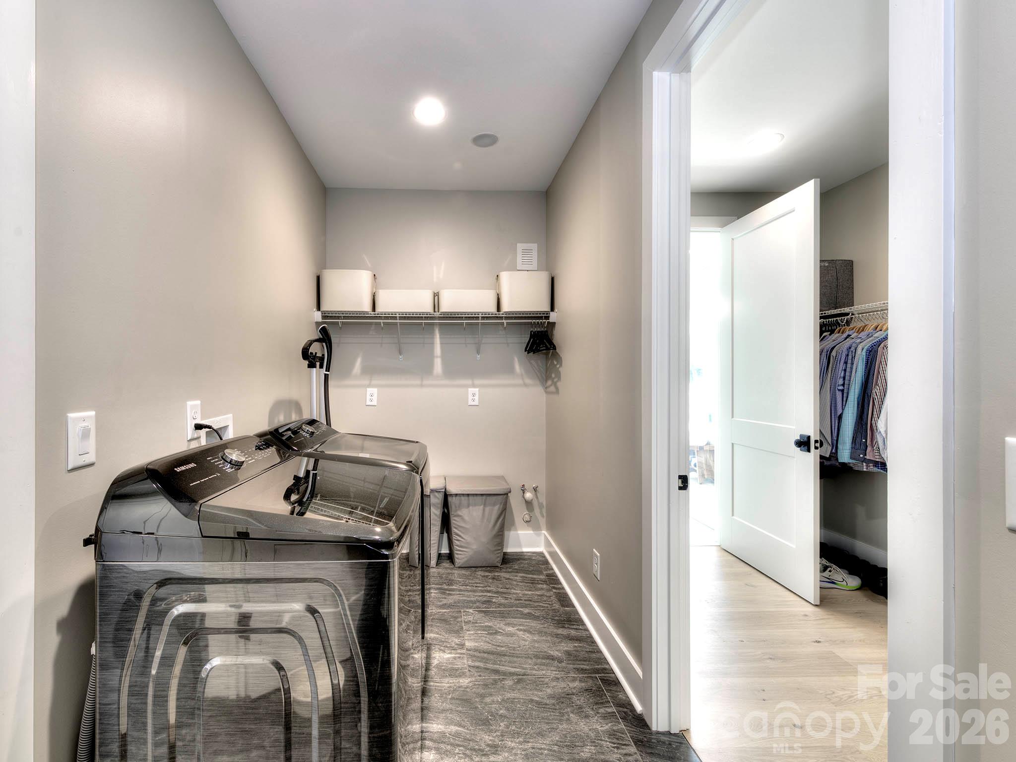 8833 Kerns Meadow Lane Property Photo 24