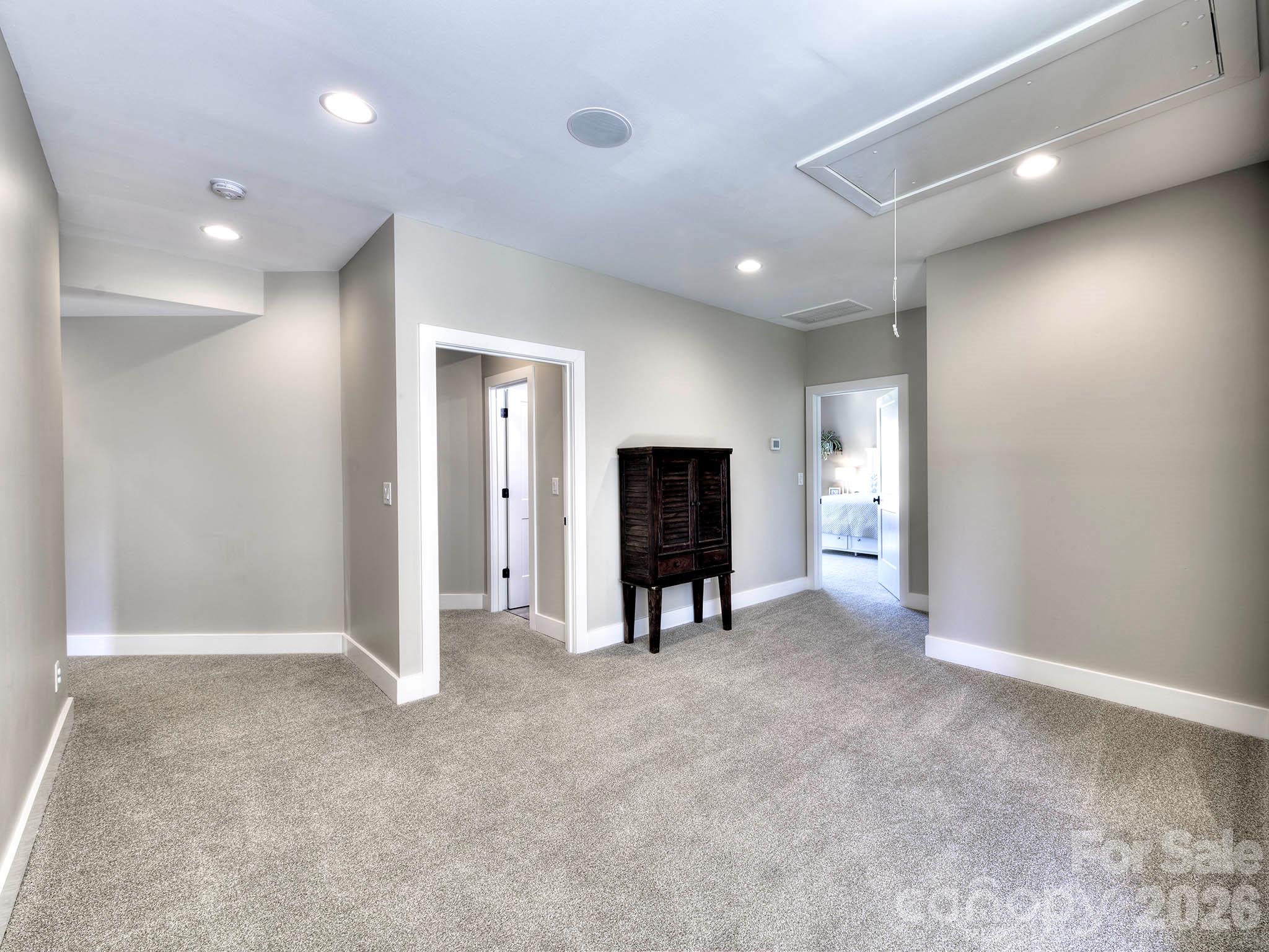 8833 Kerns Meadow Lane Property Photo 31