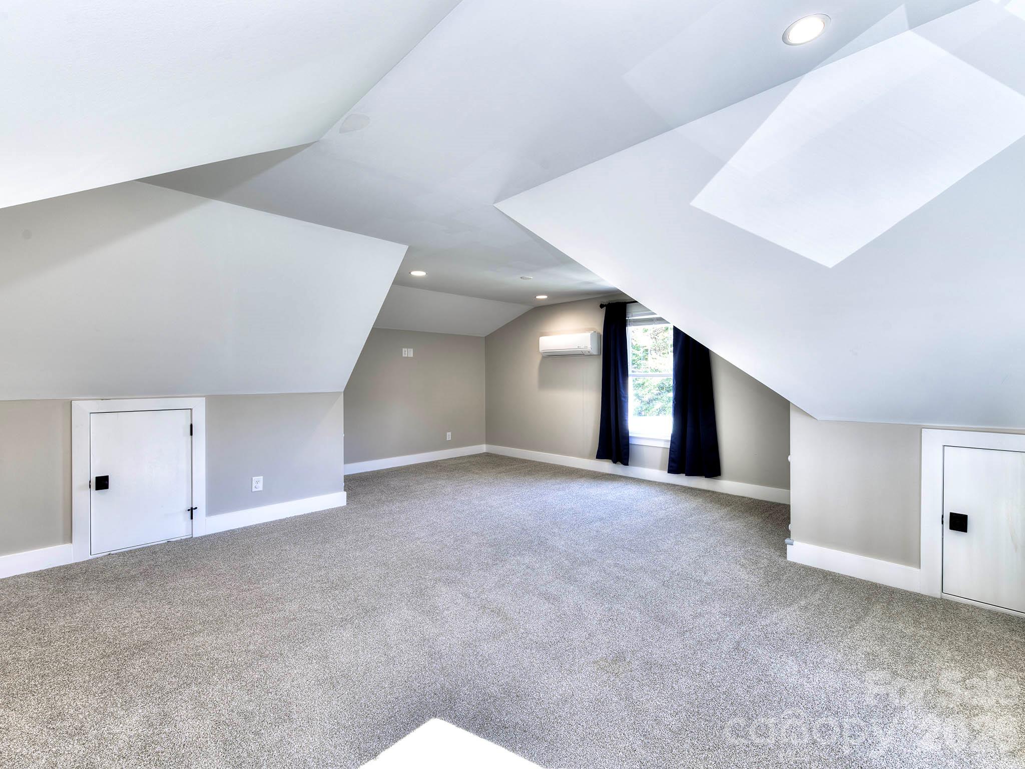 8833 Kerns Meadow Lane Property Photo 34