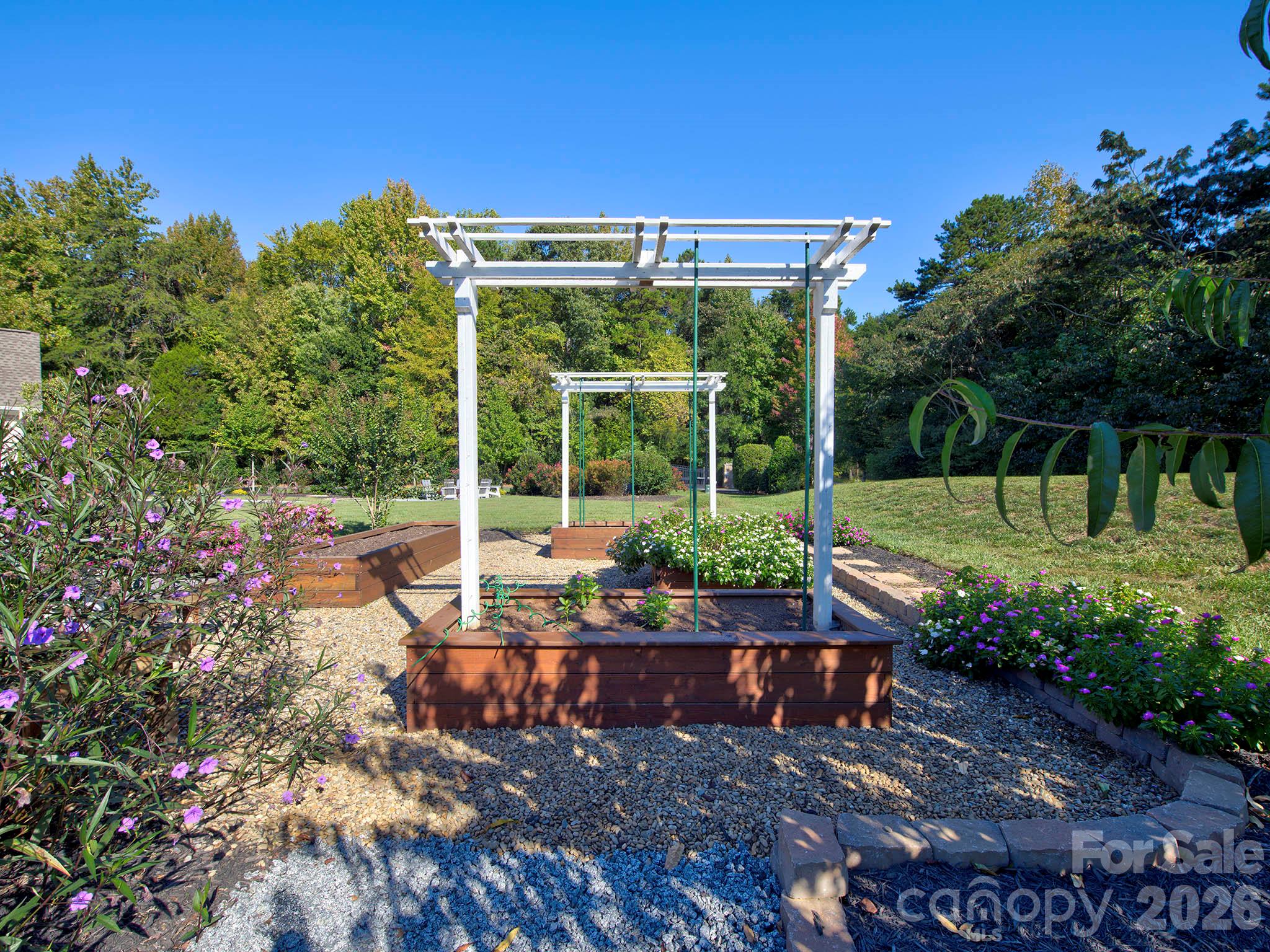8833 Kerns Meadow Lane Property Photo 41