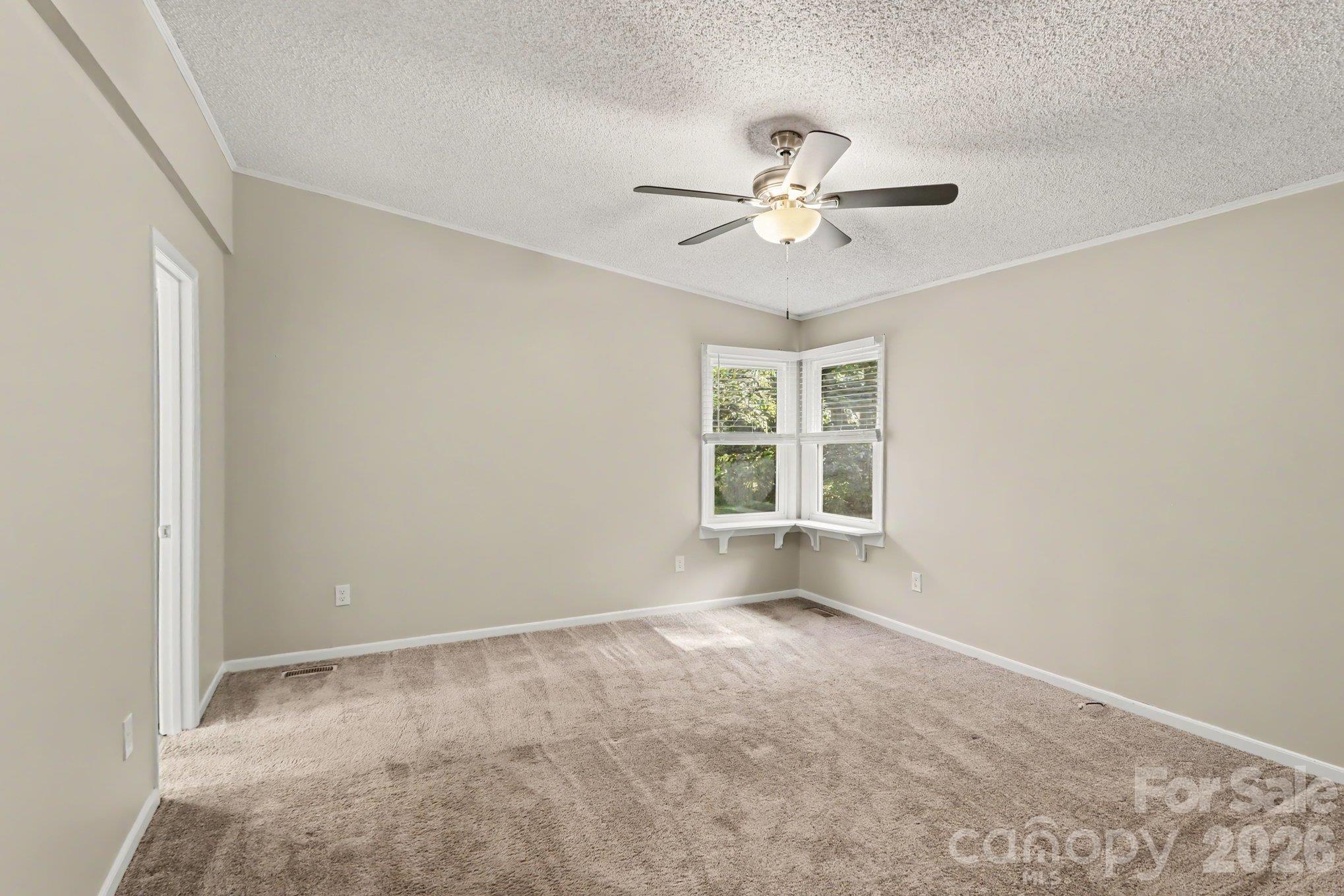 8204 Strawberry Point Drive Property Photo 8