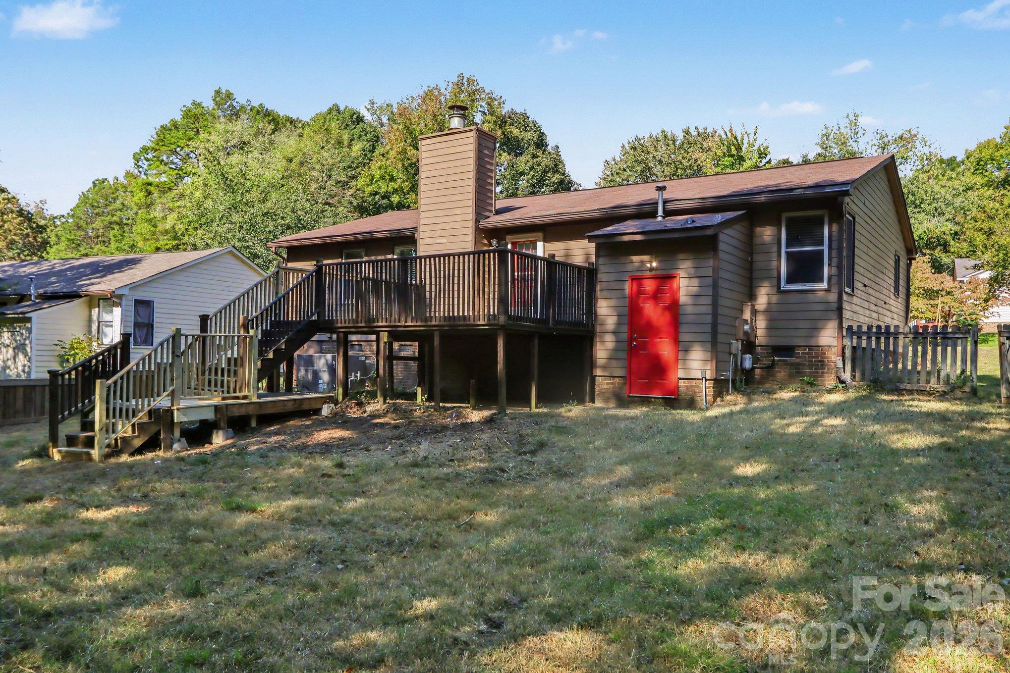 8204 Strawberry Point Drive Property Photo 18