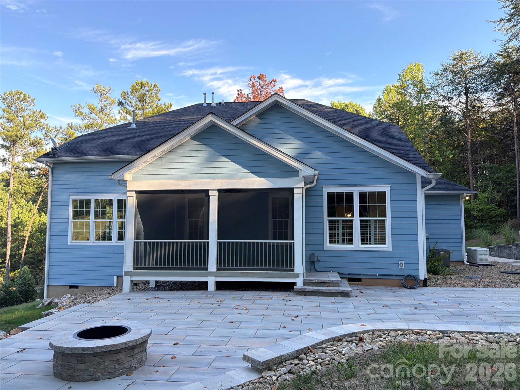 4237 Island Fox Lane Property Photo 5