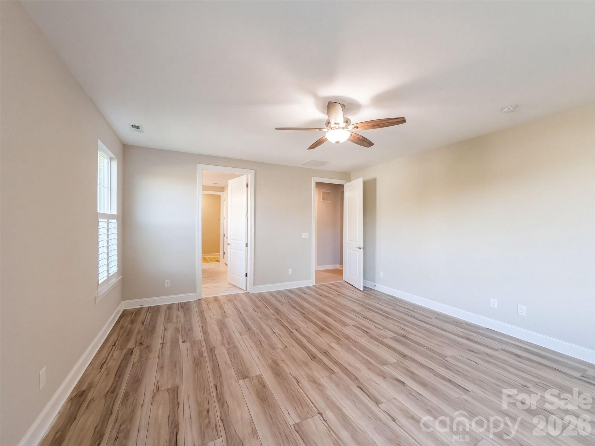 4237 Island Fox Lane Property Photo 11