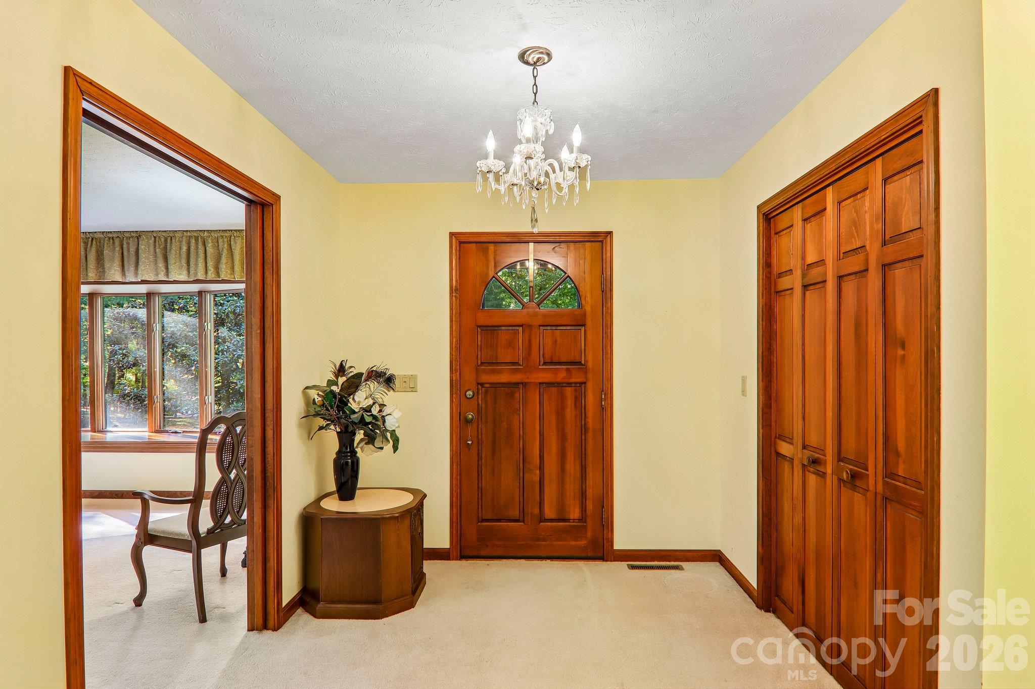 198 Woods End Drive Property Photo 3