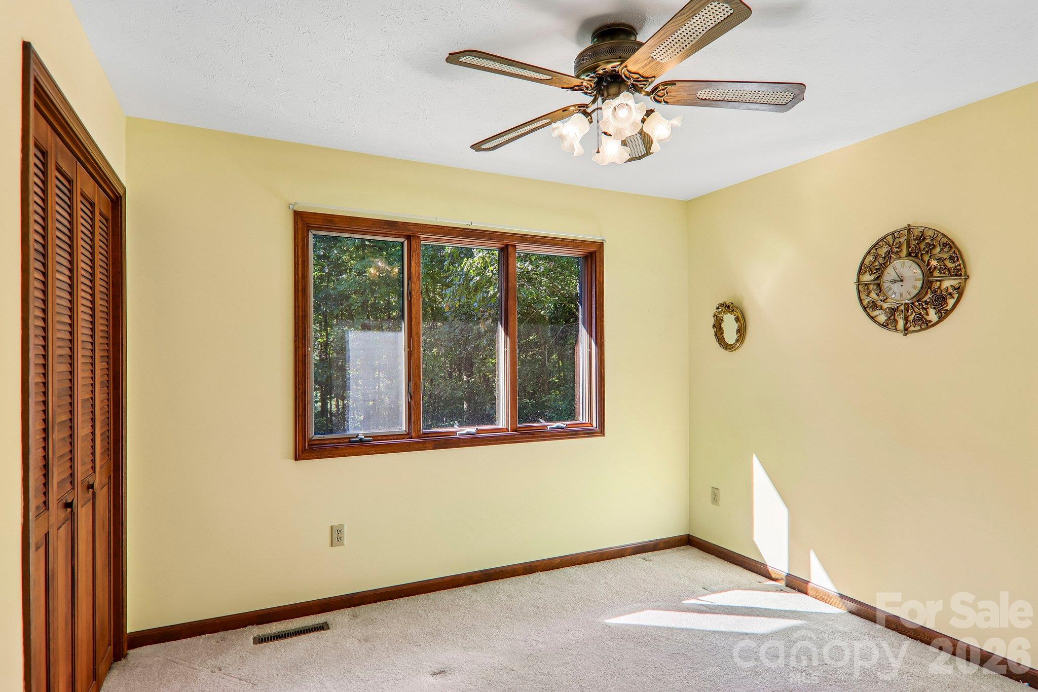 198 Woods End Drive Property Photo 18