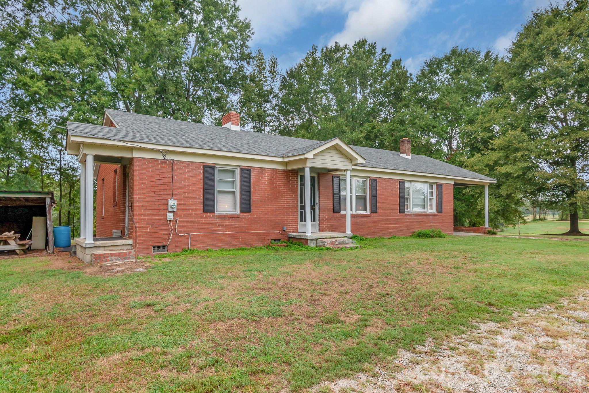 1726 Denton Hill Road Property Photo 9