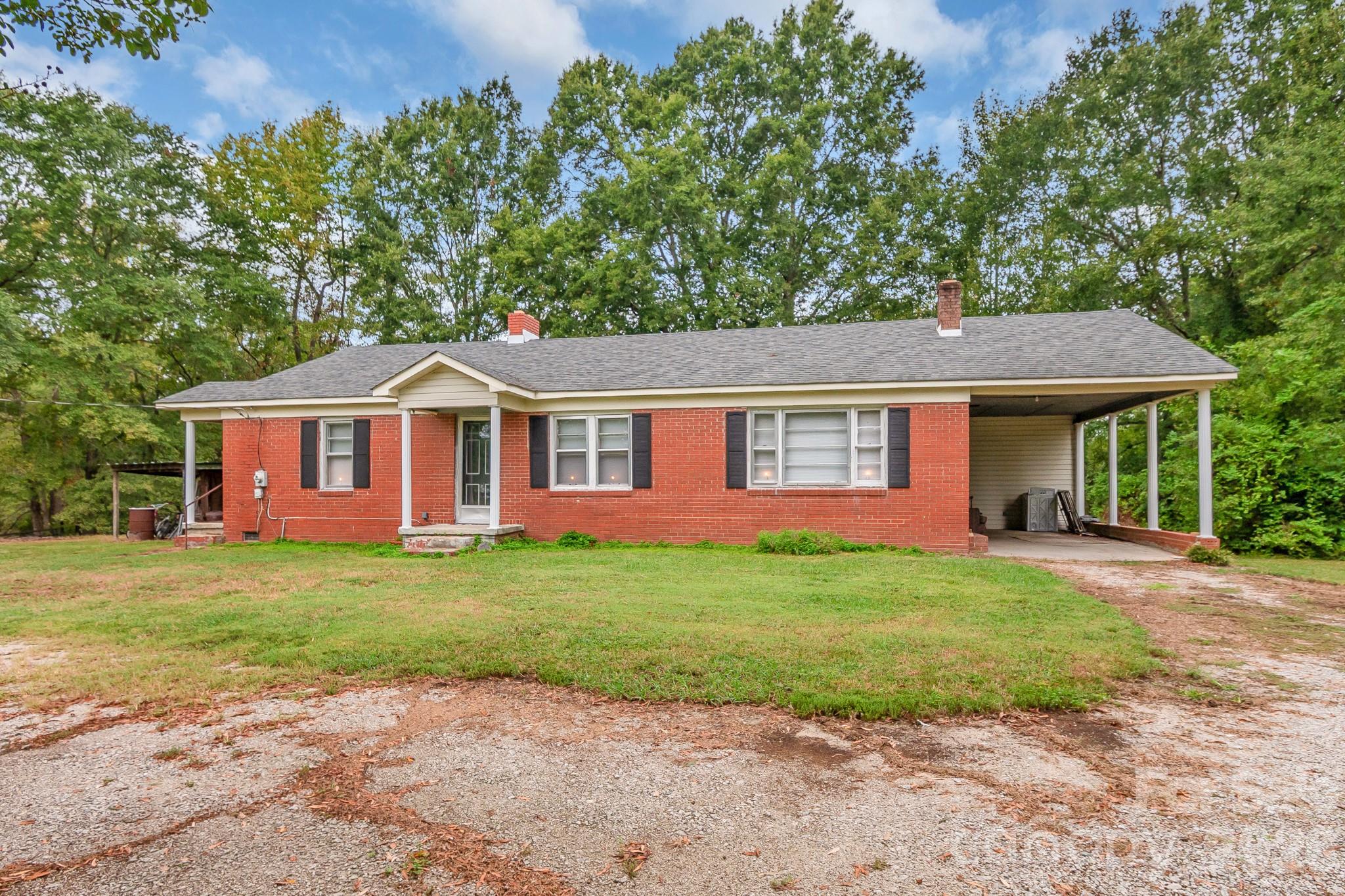 1726 Denton Hill Road Property Photo 11