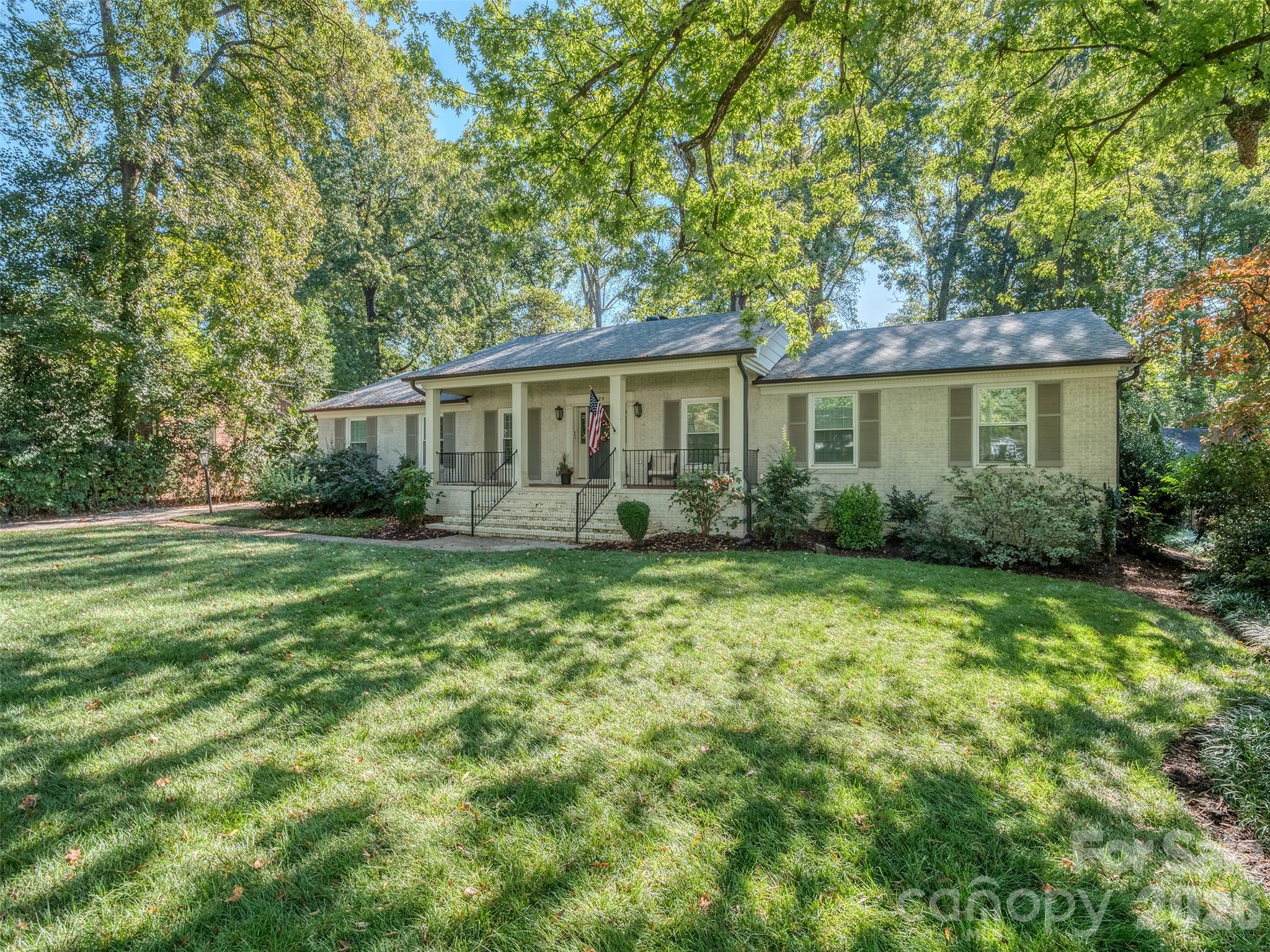 6129 Page Court Property Photo 1