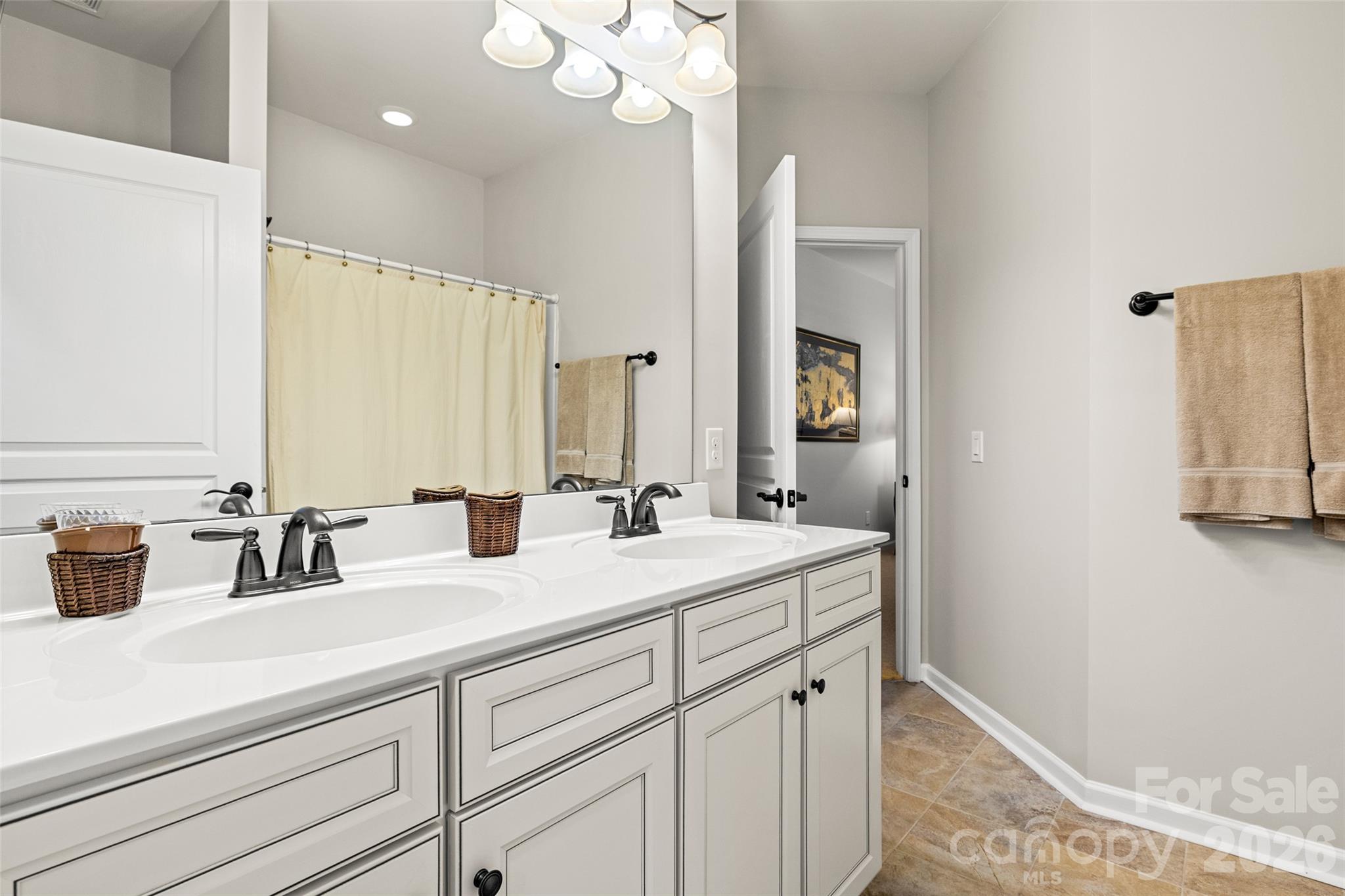 2010 Bronze Leaf Drive Property Photo 23