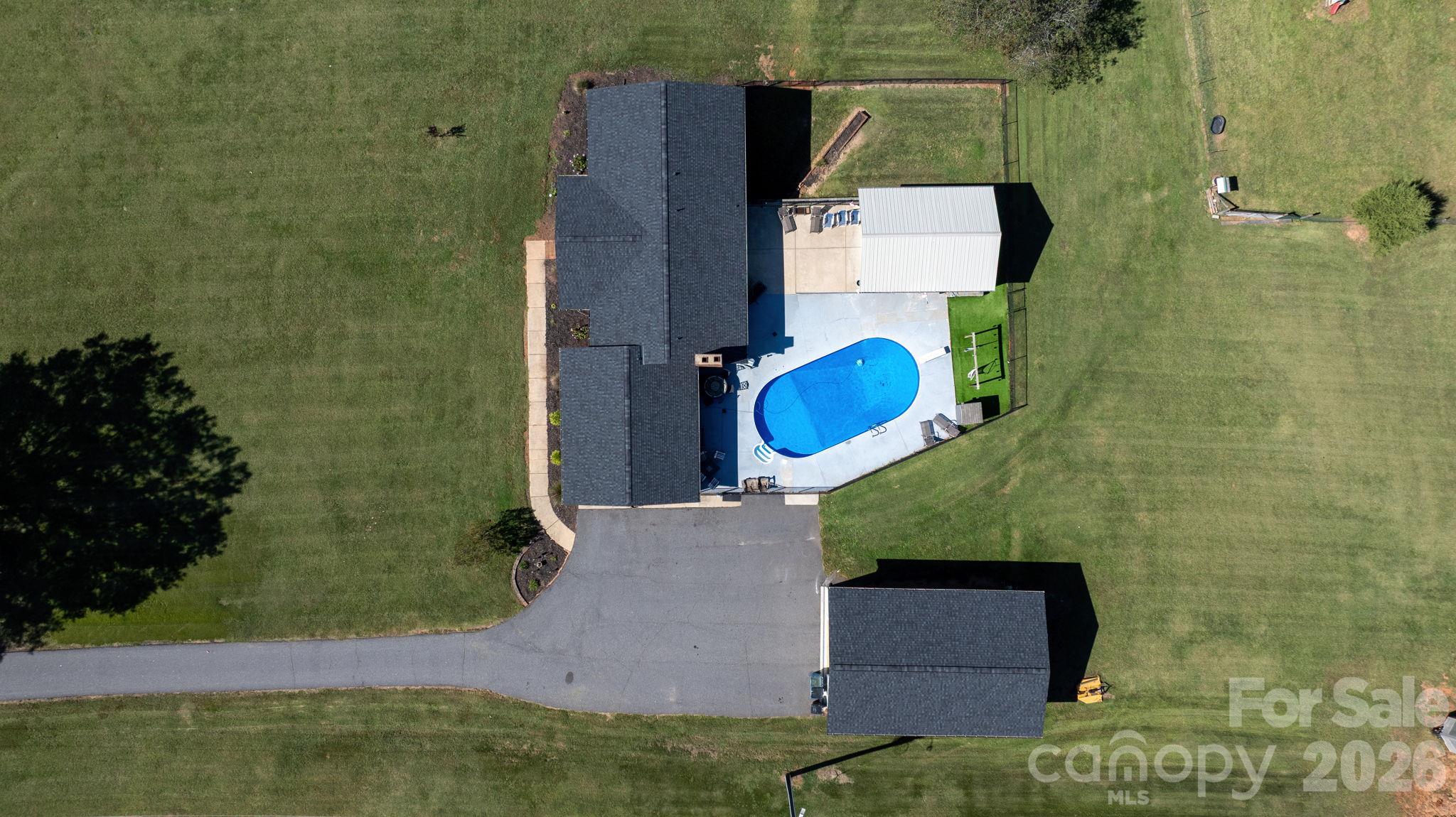 7546 Long Island Road Property Photo 1