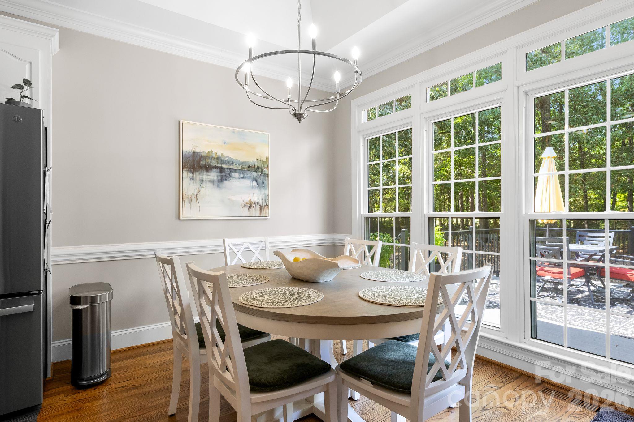 2316 Caernarfon Lane Property Photo 12