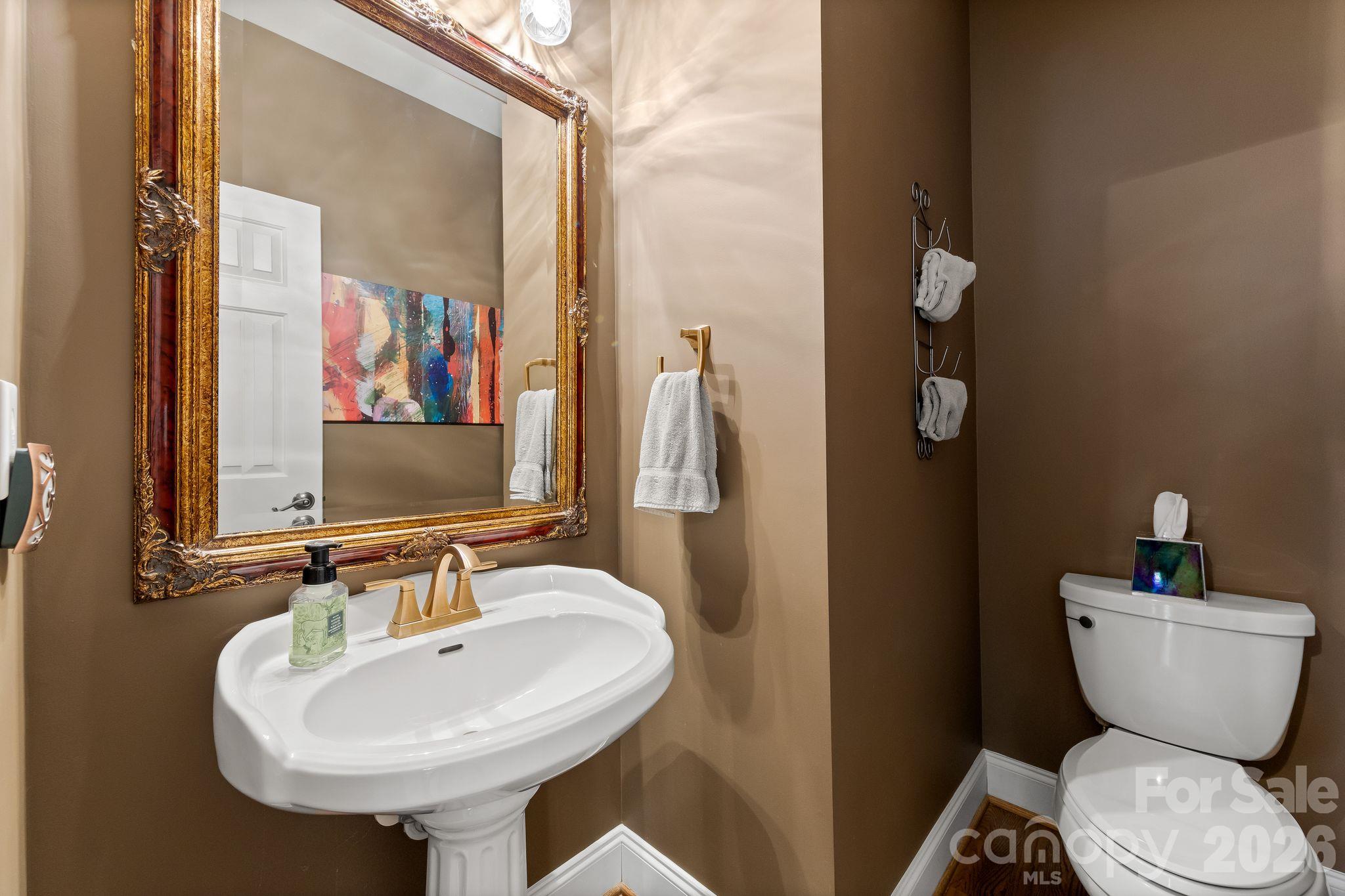2316 Caernarfon Lane Property Photo 34