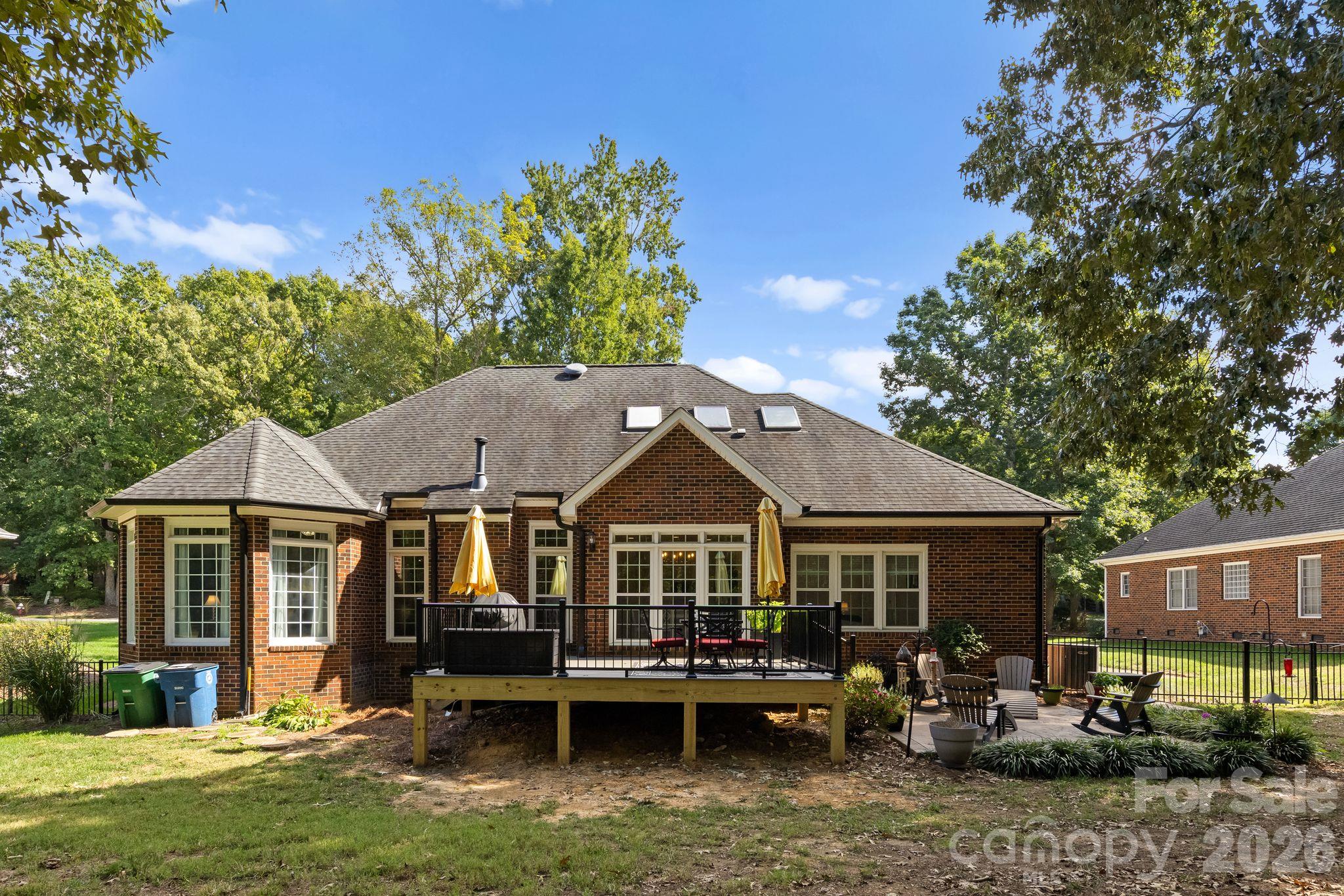 2316 Caernarfon Lane Property Photo 40