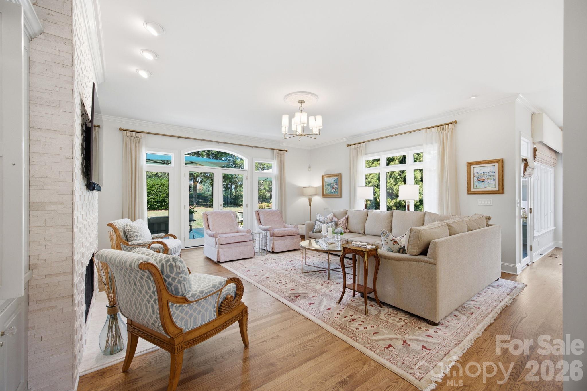 18416 Peninsula Club Drive Property Photo 7
