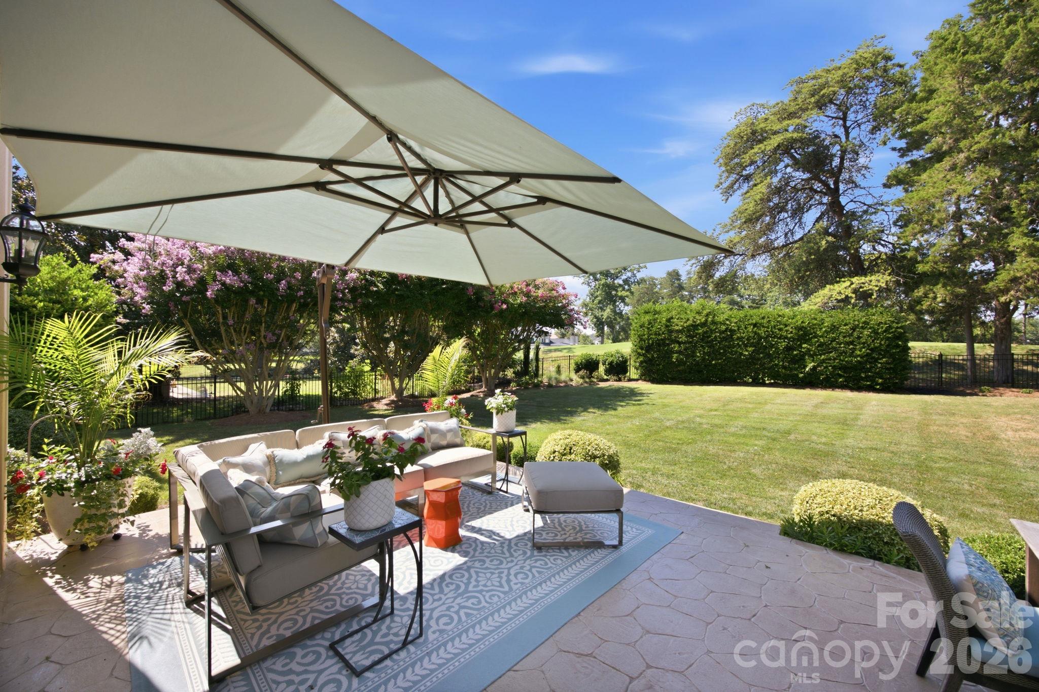 18416 Peninsula Club Drive Property Photo 10