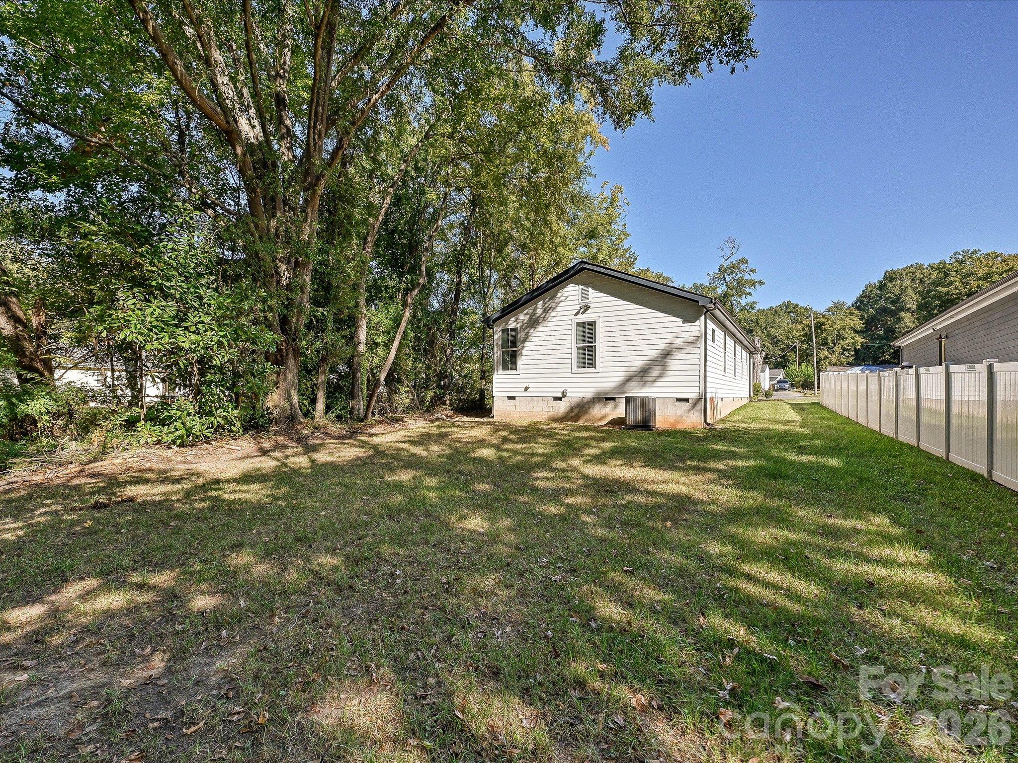 914 Flint Street Extension Property Photo 24
