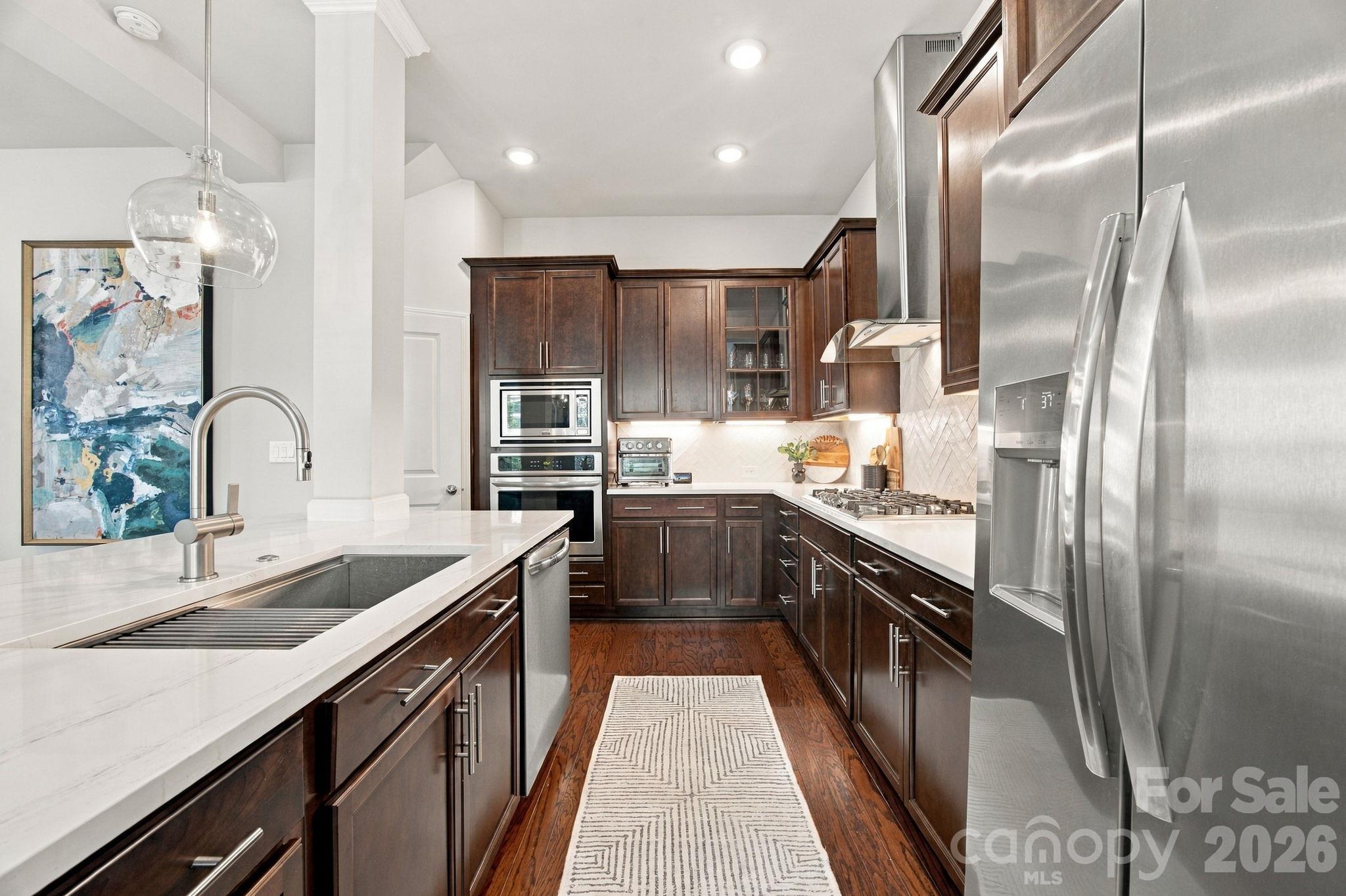 9002 Boling Green Drive Property Photo 3