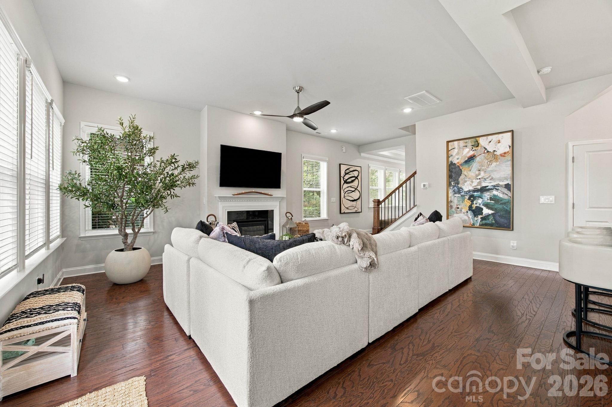 9002 Boling Green Drive Property Photo 9