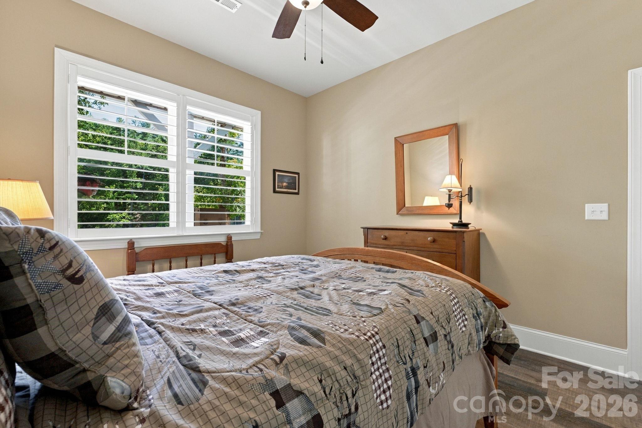 6810 Mcgalliard Pointe Drive Property Photo 27