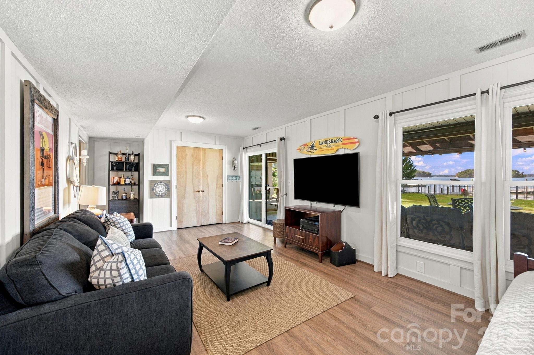 20625 Island Forest Drive Property Photo 37