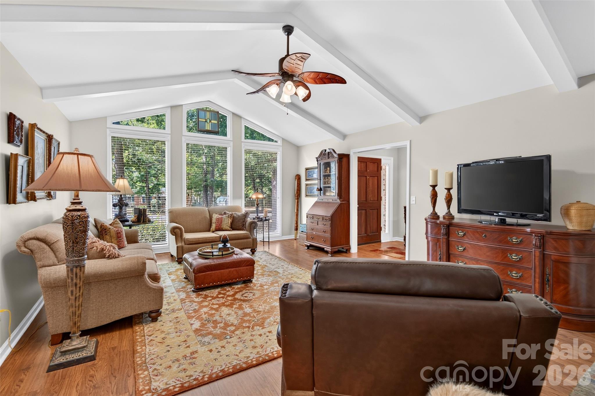 2209 Rainbrook Drive Property Photo 10