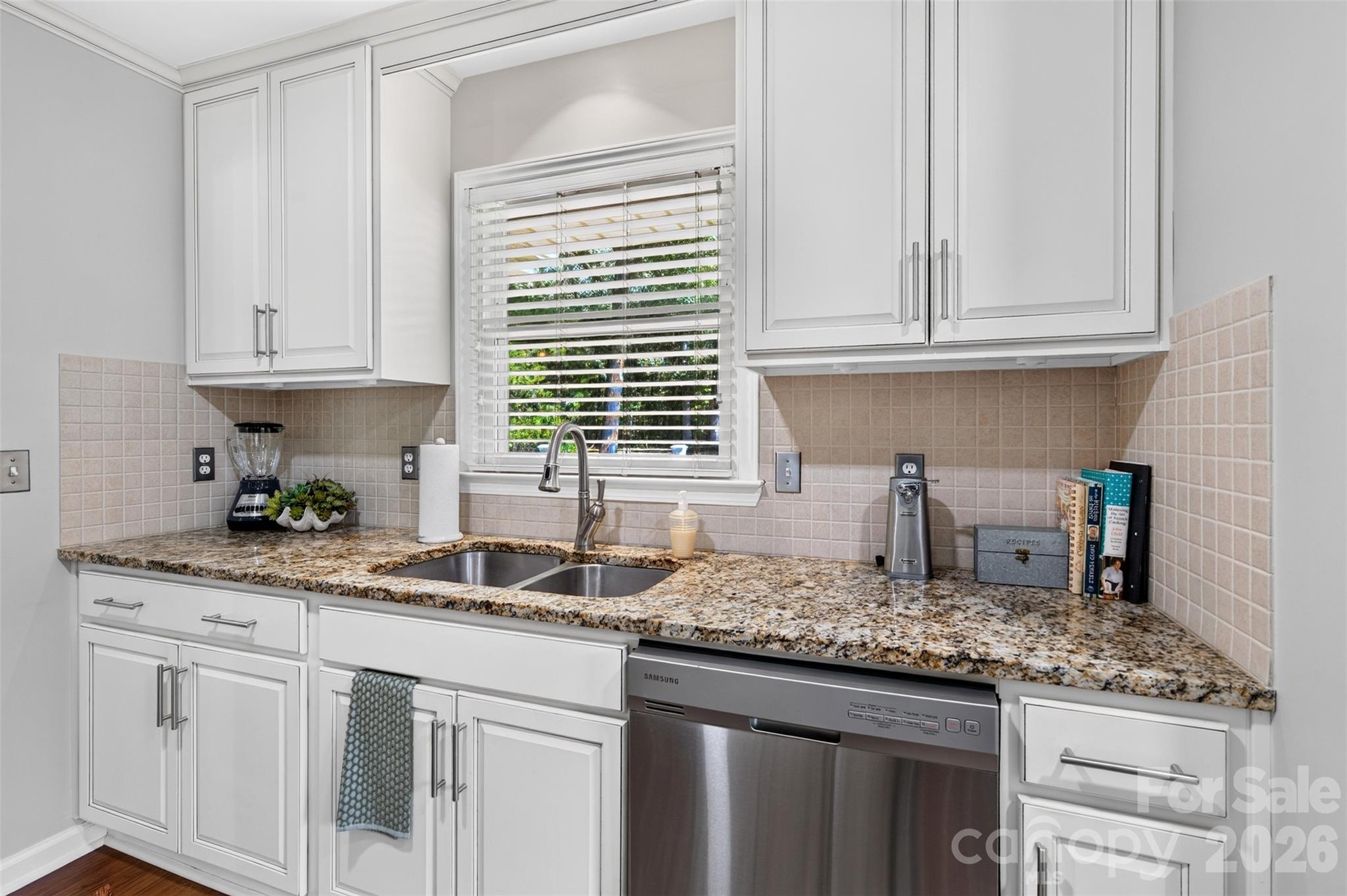 2209 Rainbrook Drive Property Photo 17