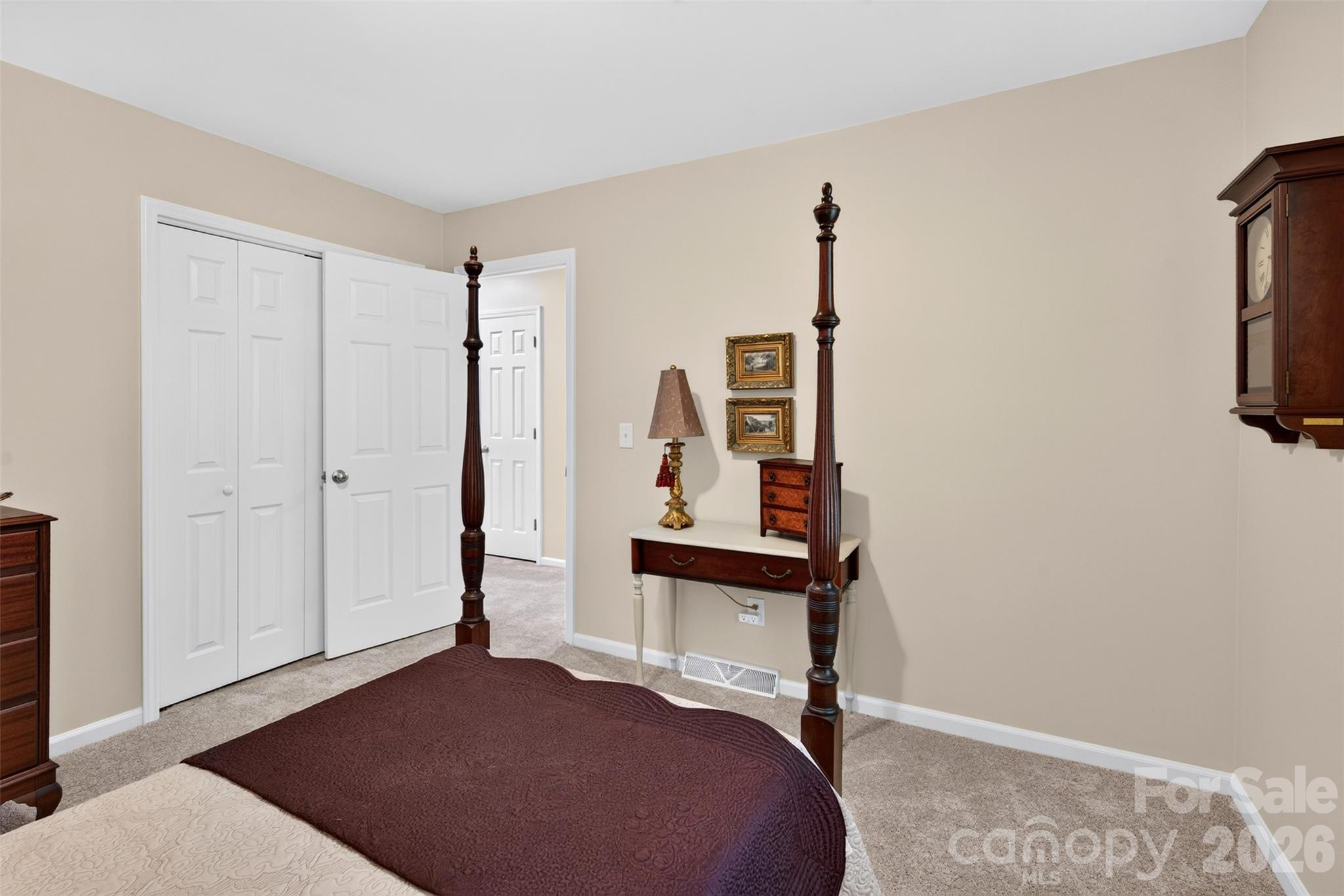 2209 Rainbrook Drive Property Photo 32
