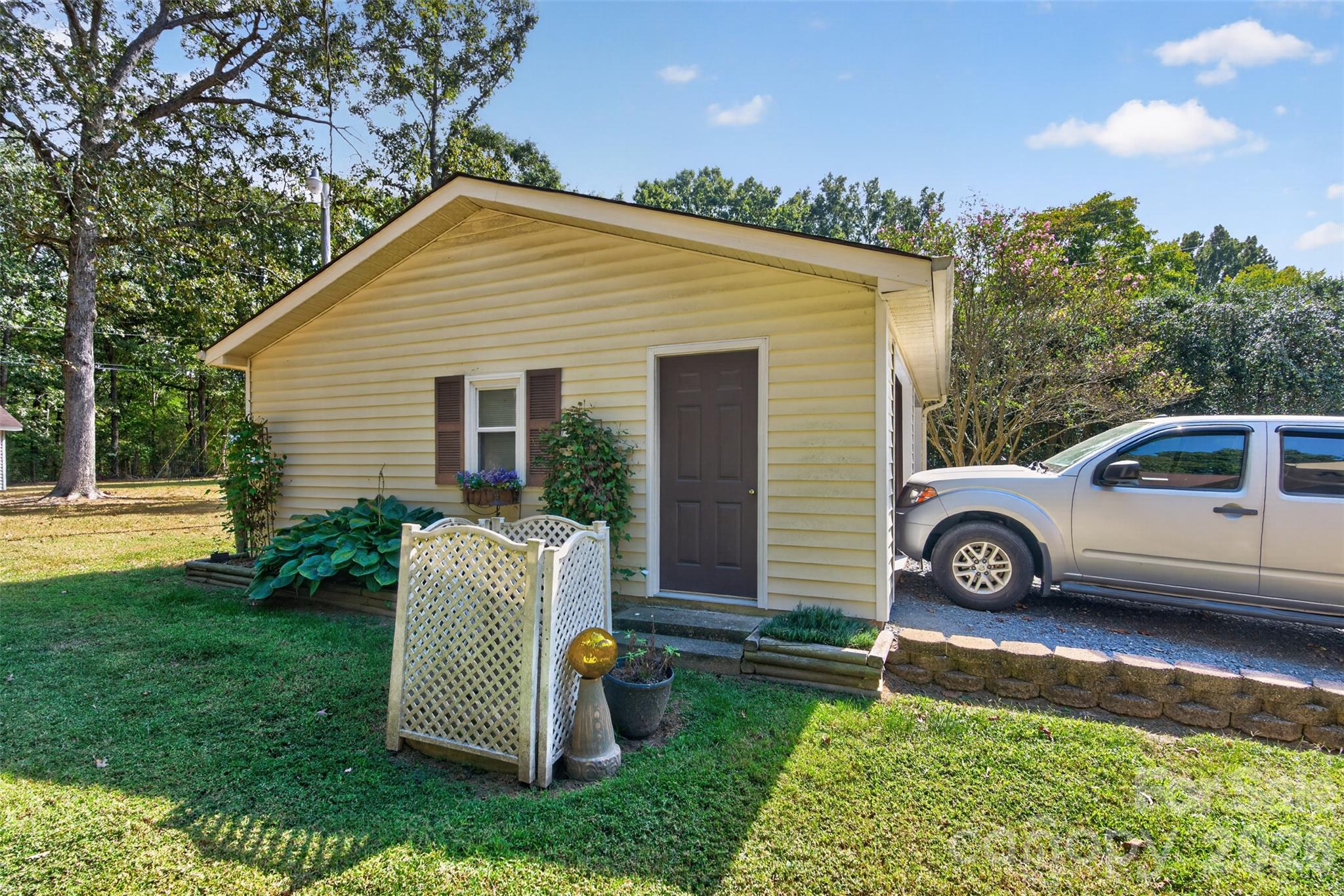 2209 Rainbrook Drive Property Photo 35