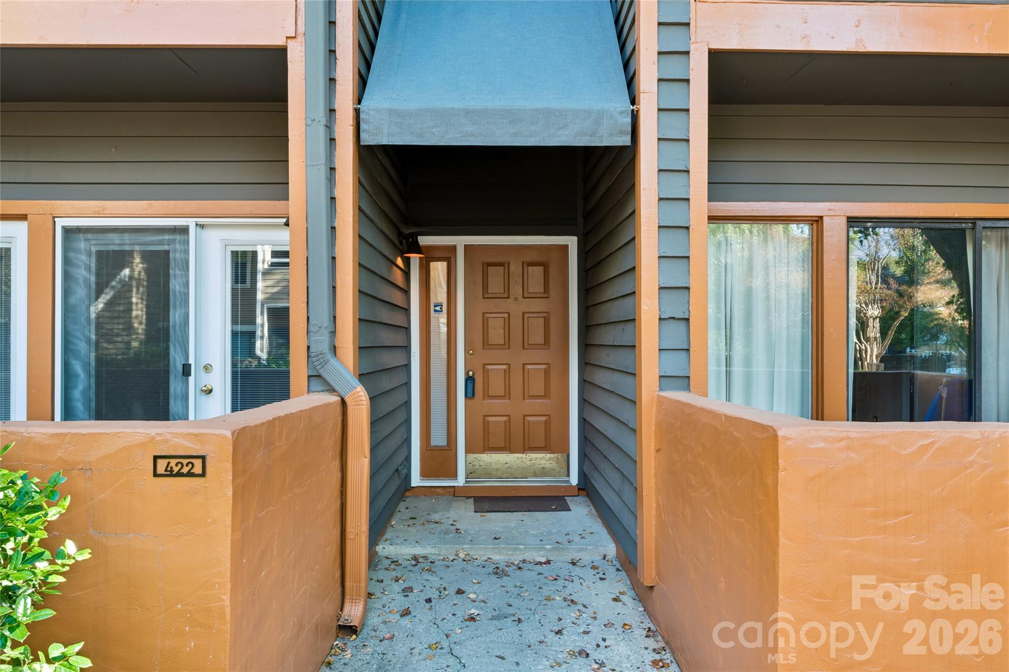 422 W 8th Street Property Photo 31