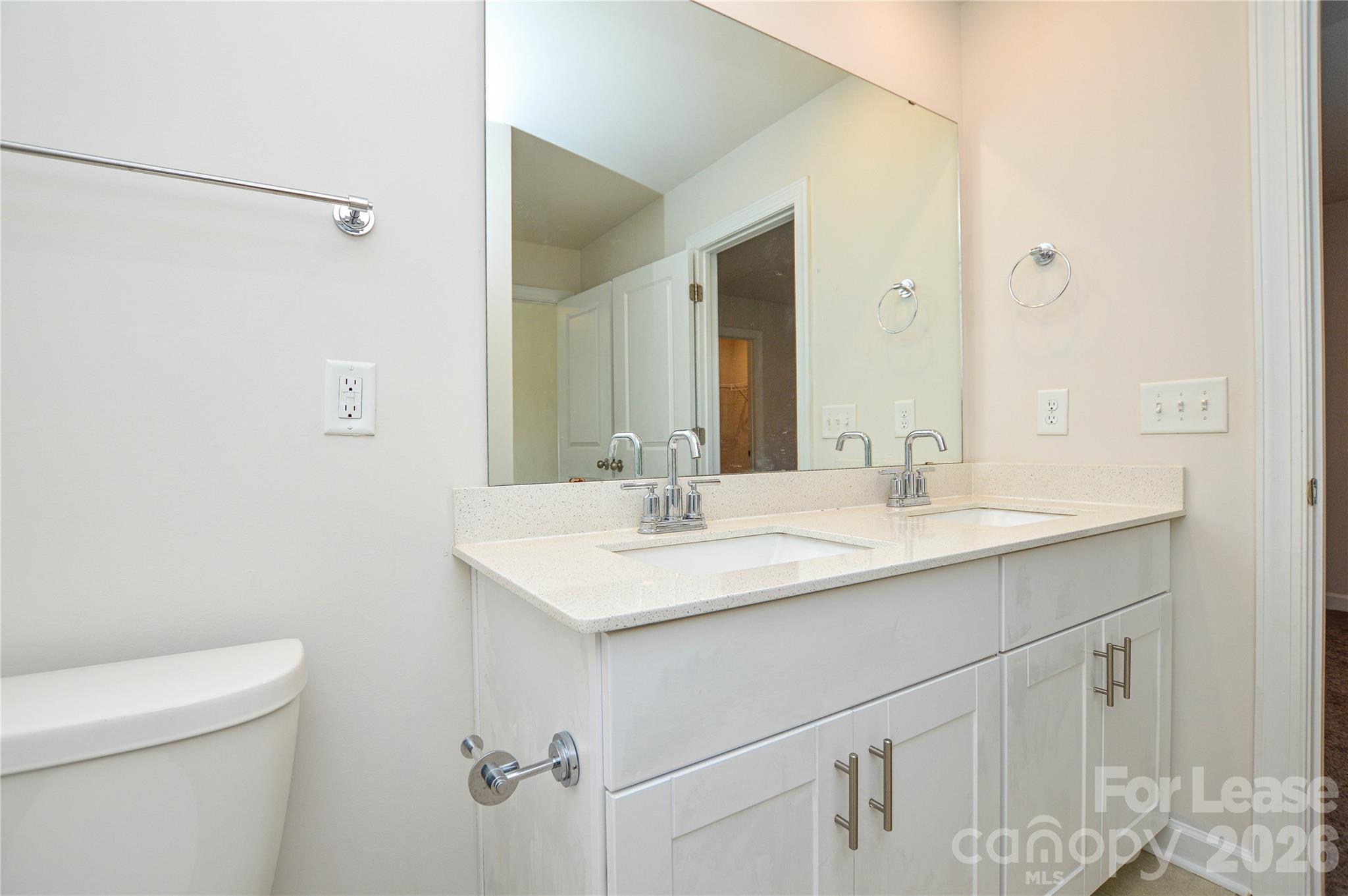 3215 Lisburn Street Property Photo 11