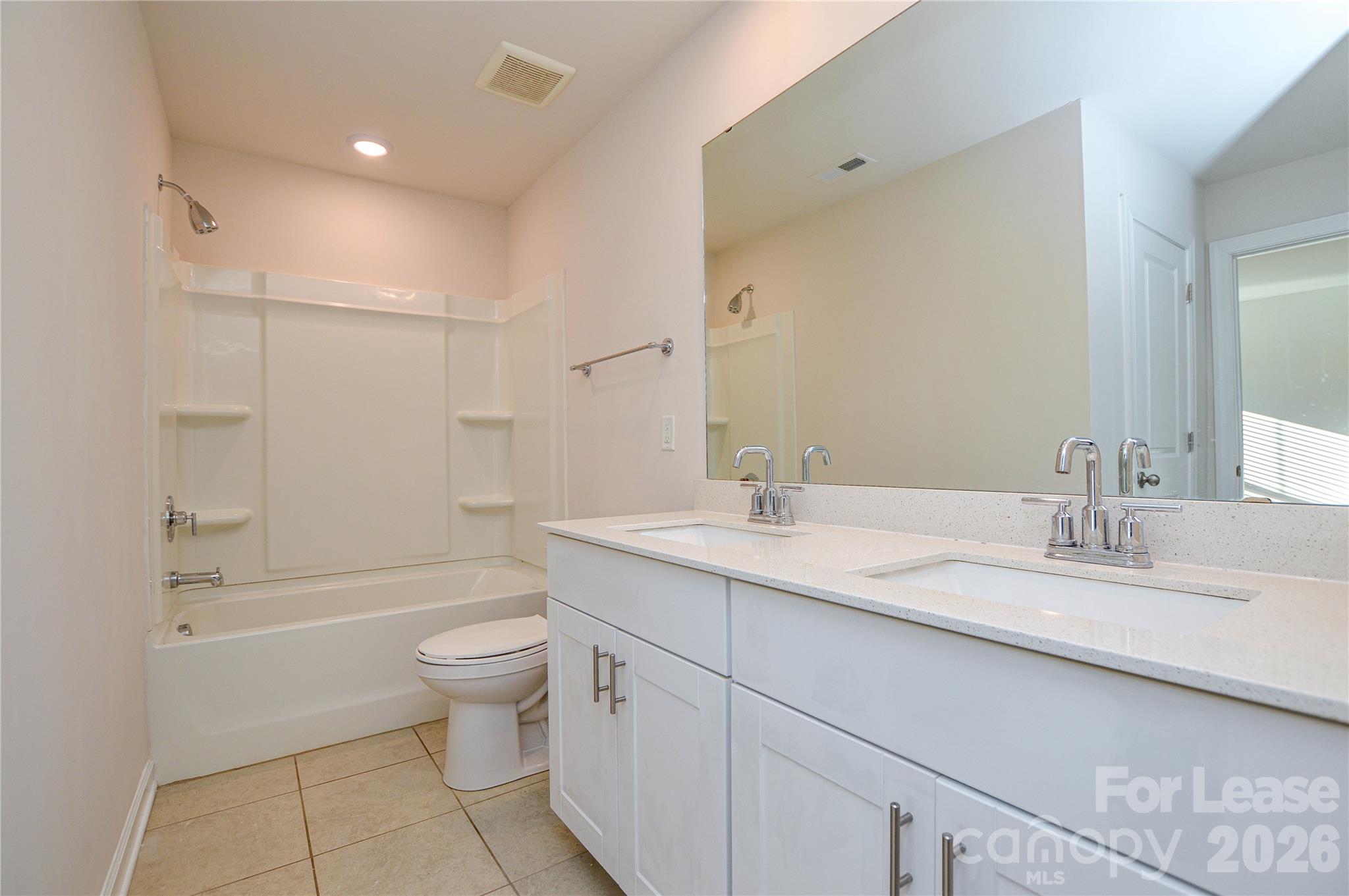 3215 Lisburn Street Property Photo 12