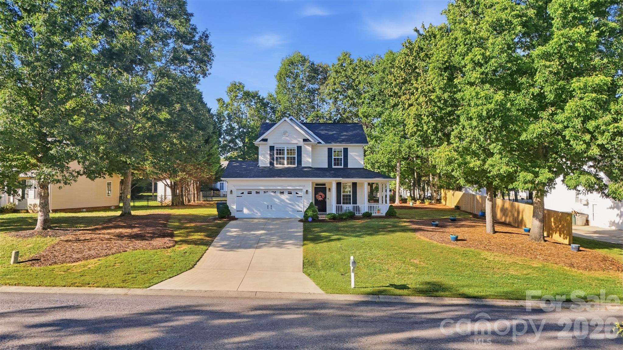 1242 Laurel Woods Drive Property Photo 2