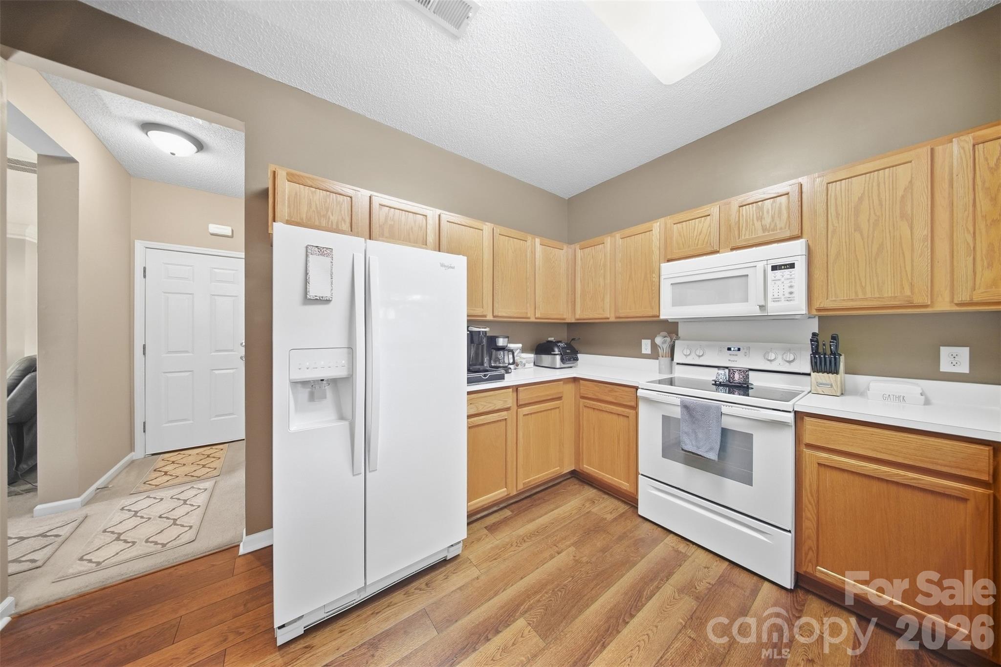 1242 Laurel Woods Drive Property Photo 16