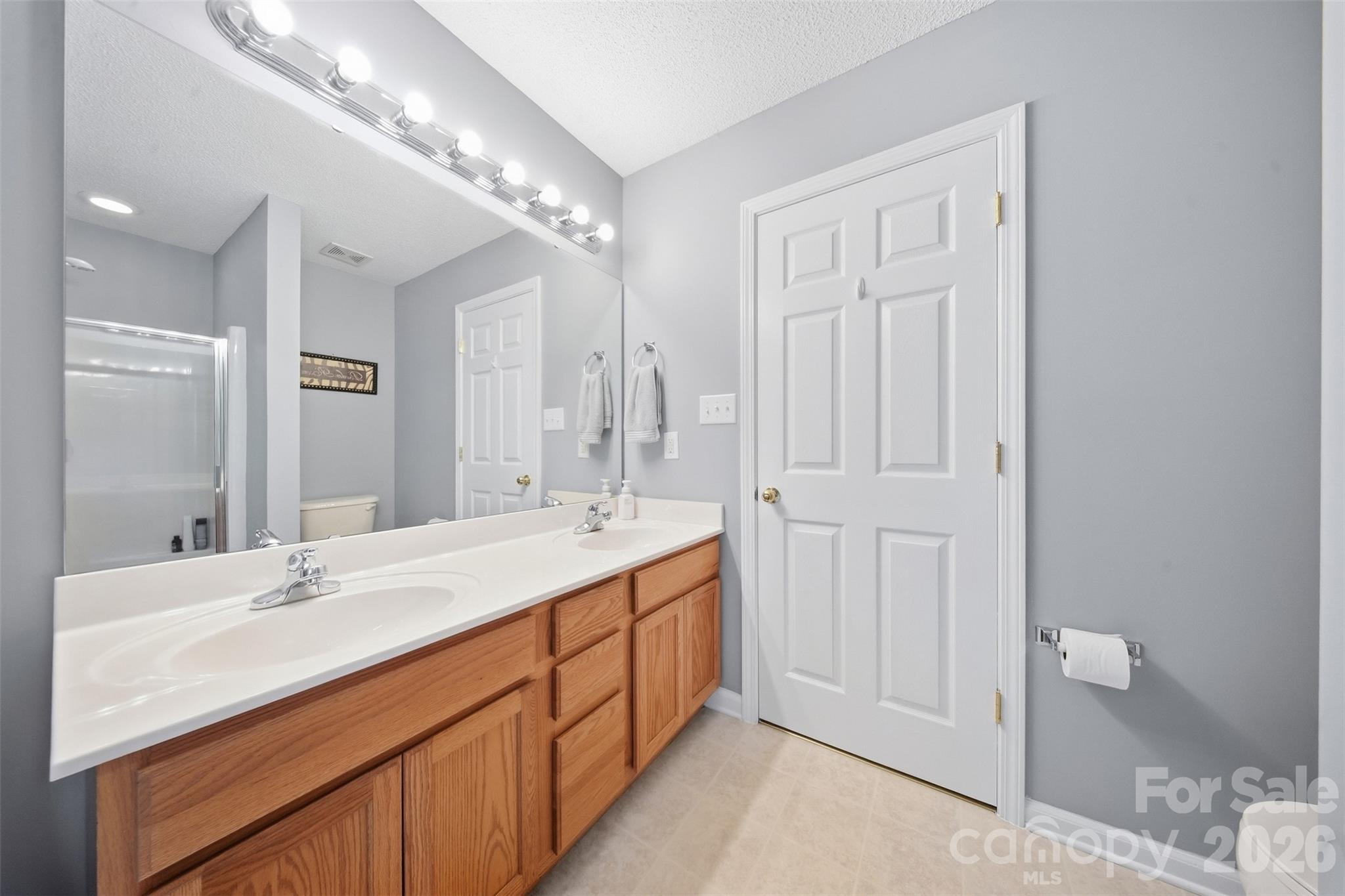 1242 Laurel Woods Drive Property Photo 25