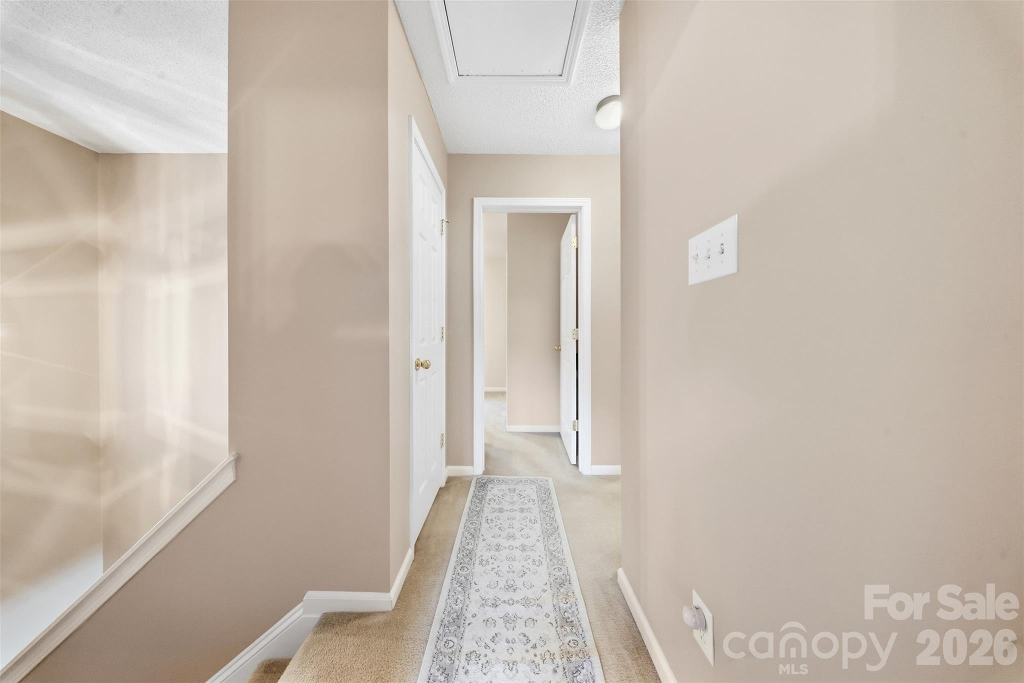 1242 Laurel Woods Drive Property Photo 28