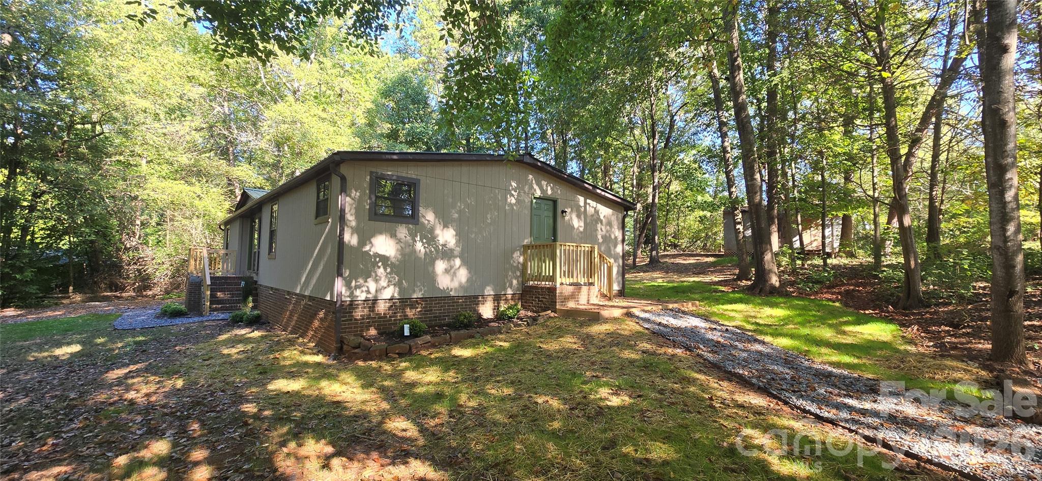 127 Louise Drive Property Photo 3