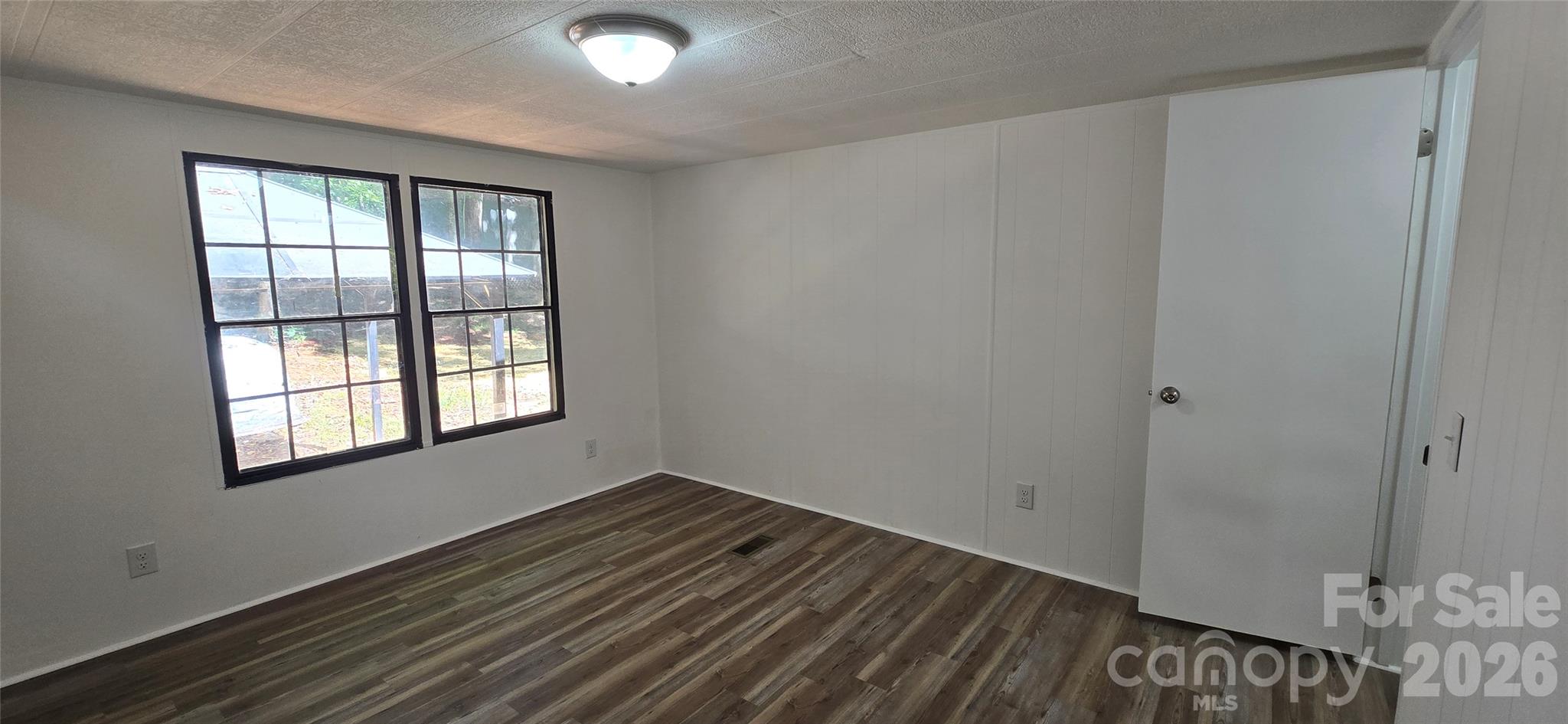 127 Louise Drive Property Photo 10