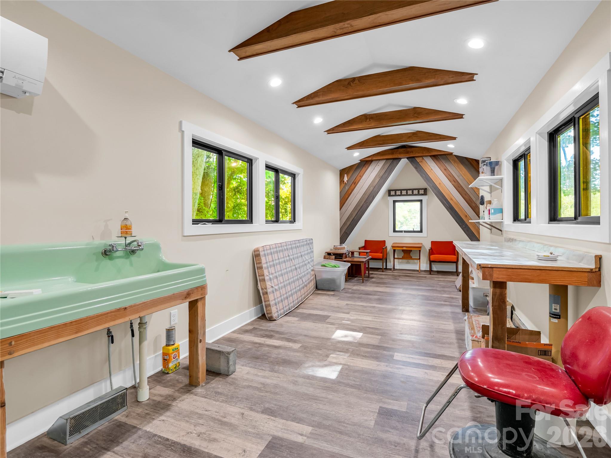 325 Tryon Bay Circle Property Photo 10