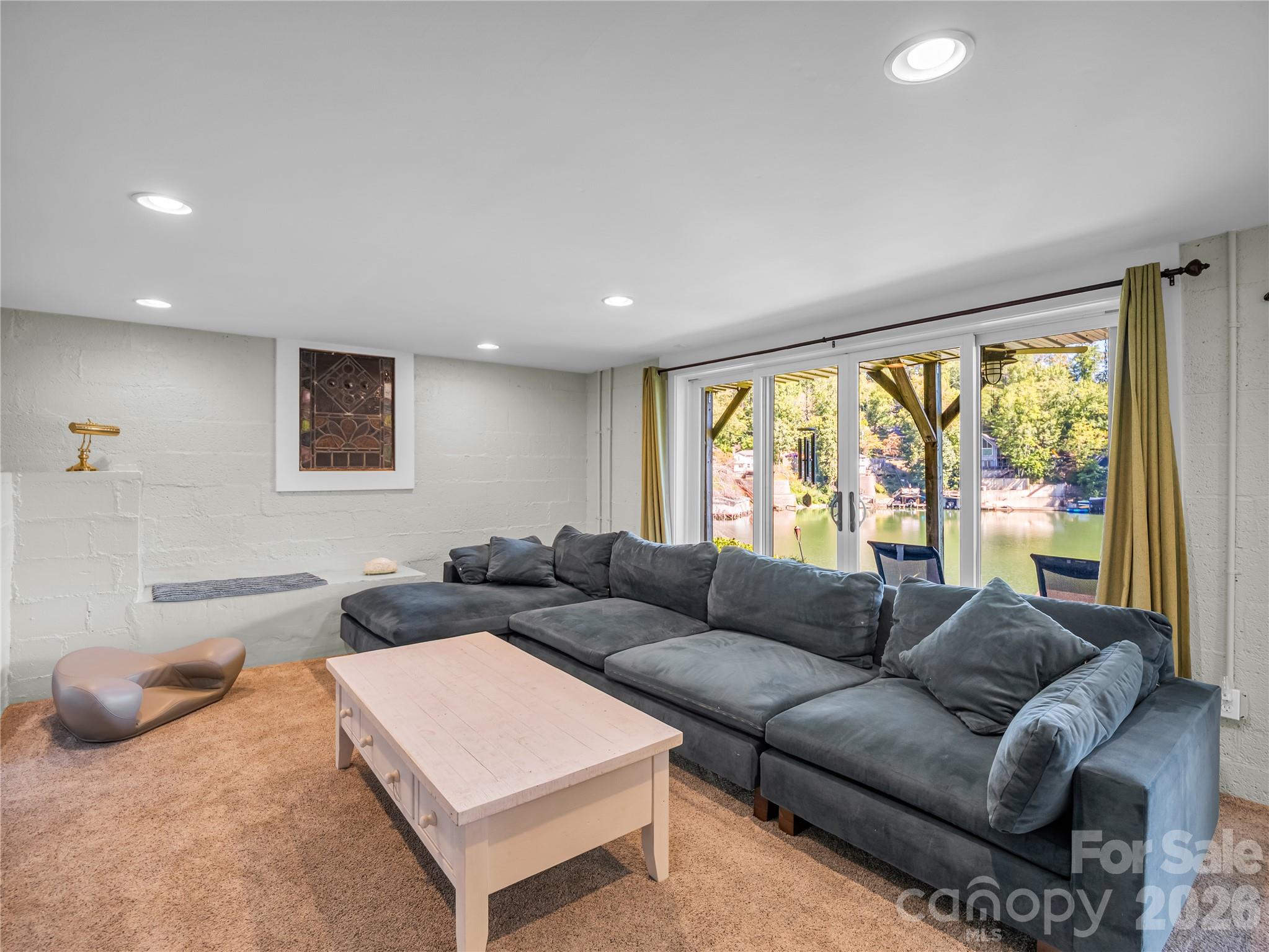 325 Tryon Bay Circle Property Photo 39