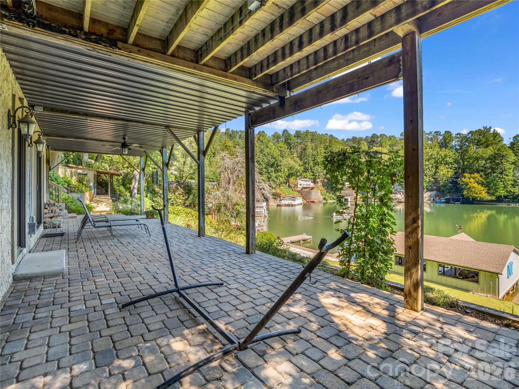 325 Tryon Bay Circle Property Photo 40